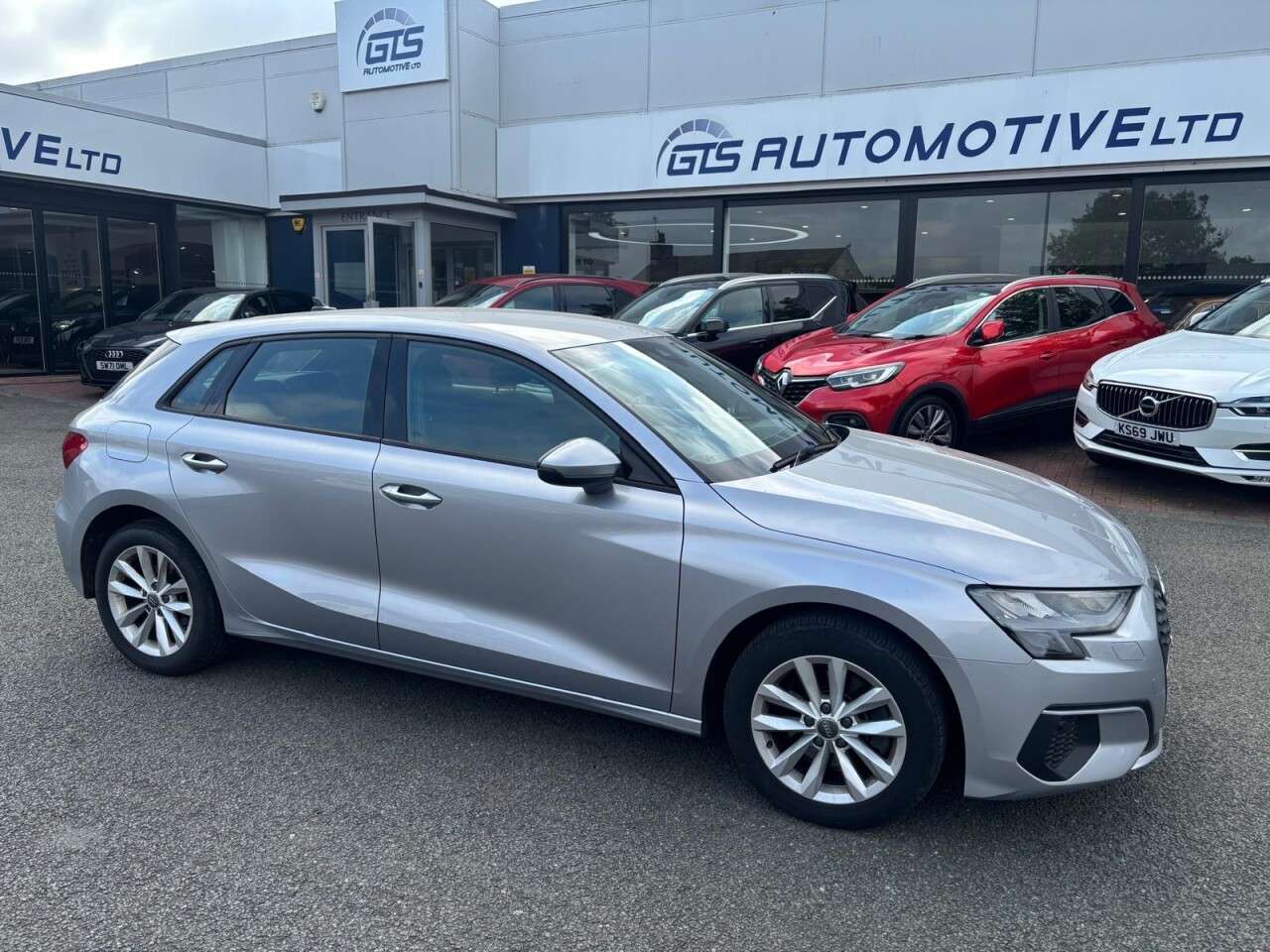 A 2020 AUDI A3 SPORTBACK 1.5 TFSI 35 TECHNIK FIVE DOOR 150 BHP + SAT NAV + PARKING SENSORS A 2020 AUDI A3 SPORTBACK 1.5 TFSI 35 TECHNIK FIVE DOOR 150 BHP + SAT NAV + PARKING SENSORS