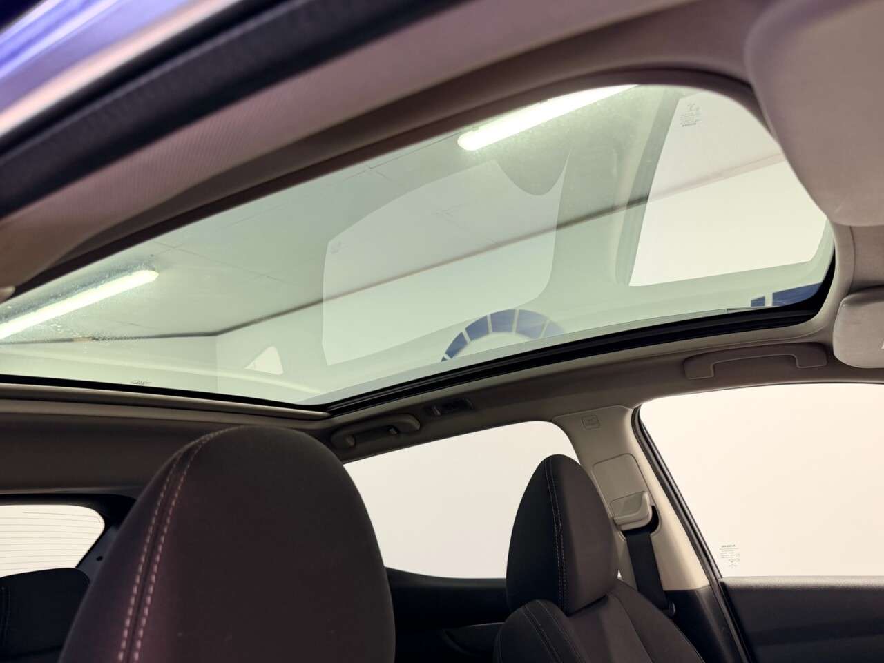 A 2018 NISSAN QASHQAI 1.5 dCi N-CONNECTA 110 BHP + SAT NAV + GLASS SUNROOF + 360 CAMERAS SIX MONT A 2018 NISSAN QASHQAI 1.5 dCi N-CONNECTA 110 BHP + SAT NAV + GLASS SUNROOF + 360 CAMERAS SIX MONT
