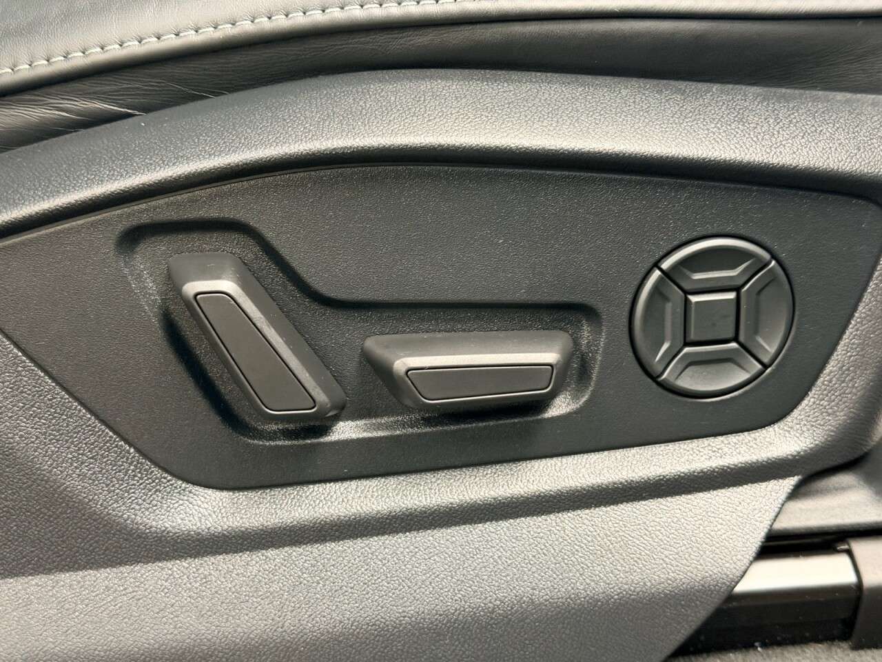 2020 AUDI Q8 2020 AUDI Q8