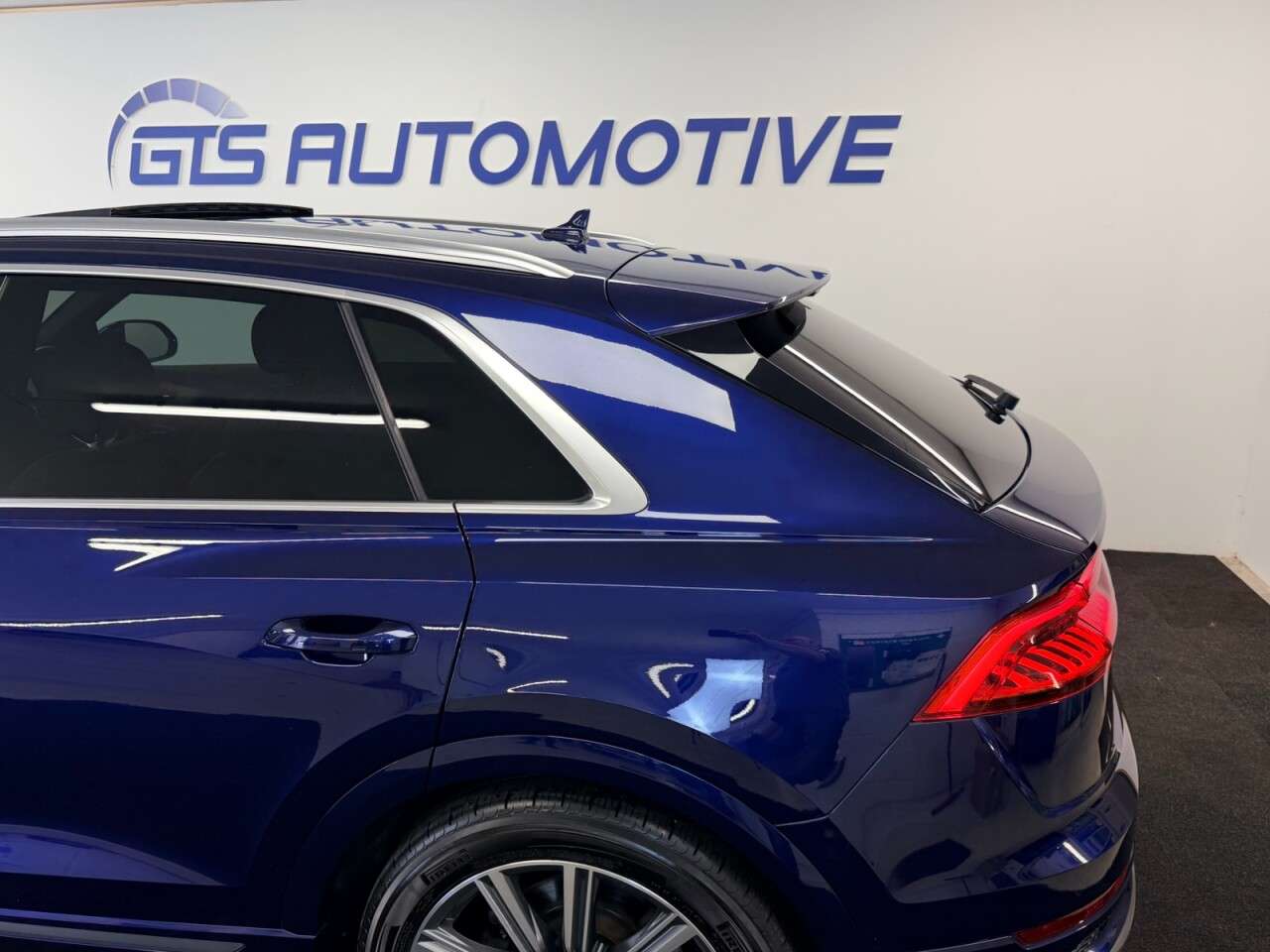2020 AUDI Q8 2020 AUDI Q8