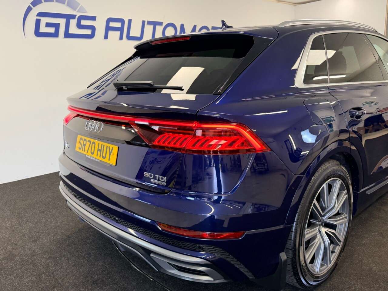 2020 AUDI Q8 2020 AUDI Q8
