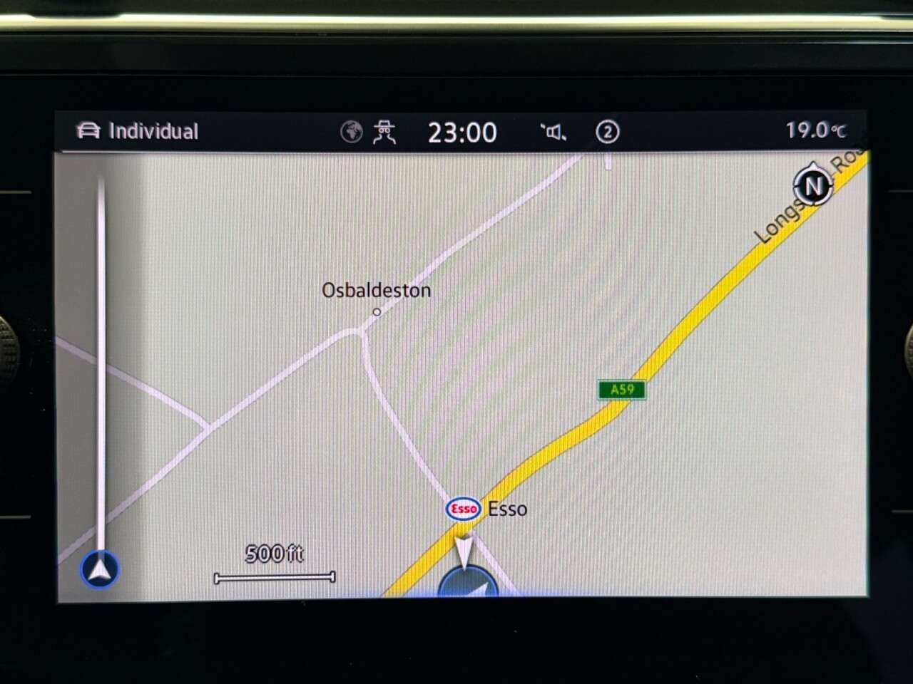 A 2022 VOLKSWAGEN TIGUAN ALLSPACE 1.5 TSI R-LINE DSG AUTO 150 BHP + 7 SEATS + SAT NAV + HEATED SEATS SIX MONT A 2022 VOLKSWAGEN TIGUAN ALLSPACE 1.5 TSI R-LINE DSG AUTO 150 BHP + 7 SEATS + SAT NAV + HEATED SEATS SIX MONT