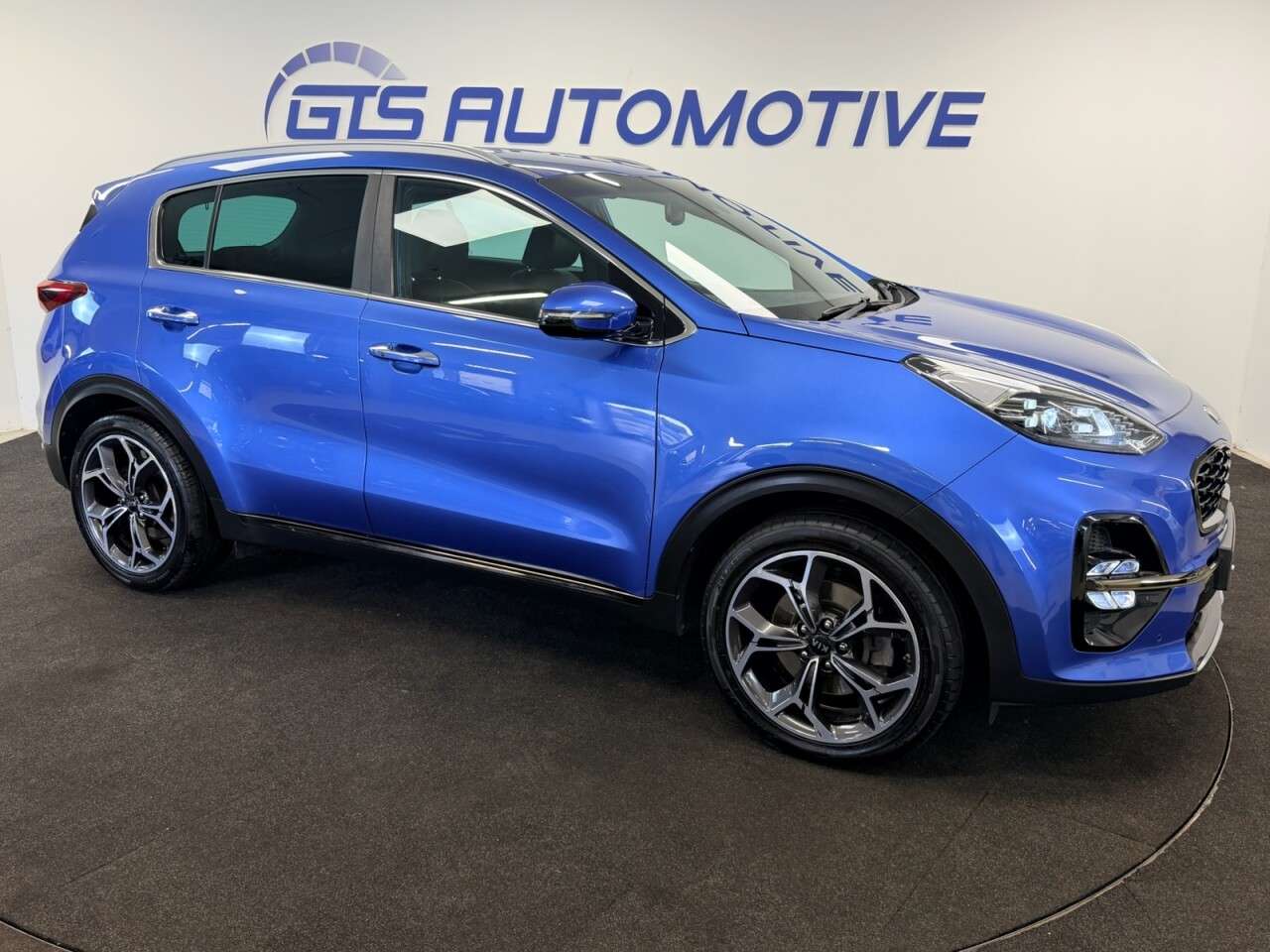 A 2019 KIA SPORTAGE 1.6 CRDi GT-LINE 135 BHP + SAT NAV + REAR CAMERA + HEATED LEATHER SIX MONTH A 2019 KIA SPORTAGE 1.6 CRDi GT-LINE 135 BHP + SAT NAV + REAR CAMERA + HEATED LEATHER SIX MONTH