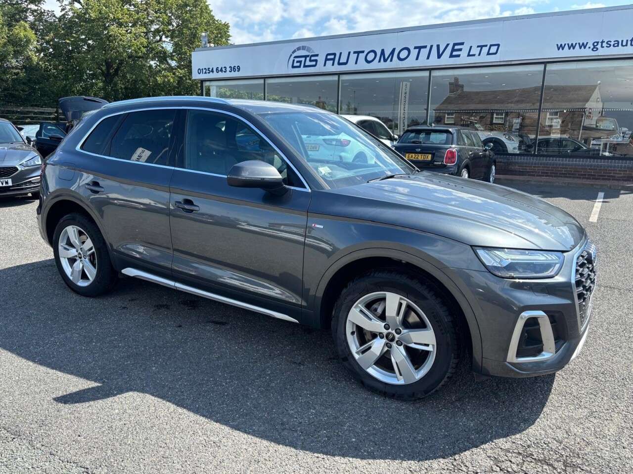 A 2021 AUDI Q5 2.0 TFSI 45 S-LINE S-TRONIC AUTO QUATTRO 265 BHP + SAT NAV A 2021 AUDI Q5 2.0 TFSI 45 S-LINE S-TRONIC AUTO QUATTRO 265 BHP + SAT NAV