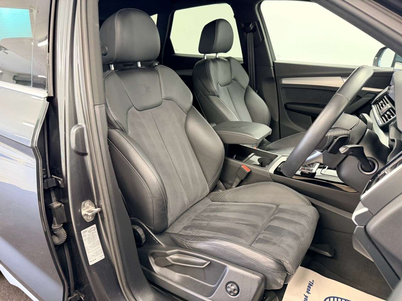 A 2021 AUDI Q5 2.0 TFSI 45 S-LINE S-TRONIC AUTO QUATTRO 265 BHP + SAT NAV + CAMERA SIX MON A 2021 AUDI Q5 2.0 TFSI 45 S-LINE S-TRONIC AUTO QUATTRO 265 BHP + SAT NAV + CAMERA SIX MON