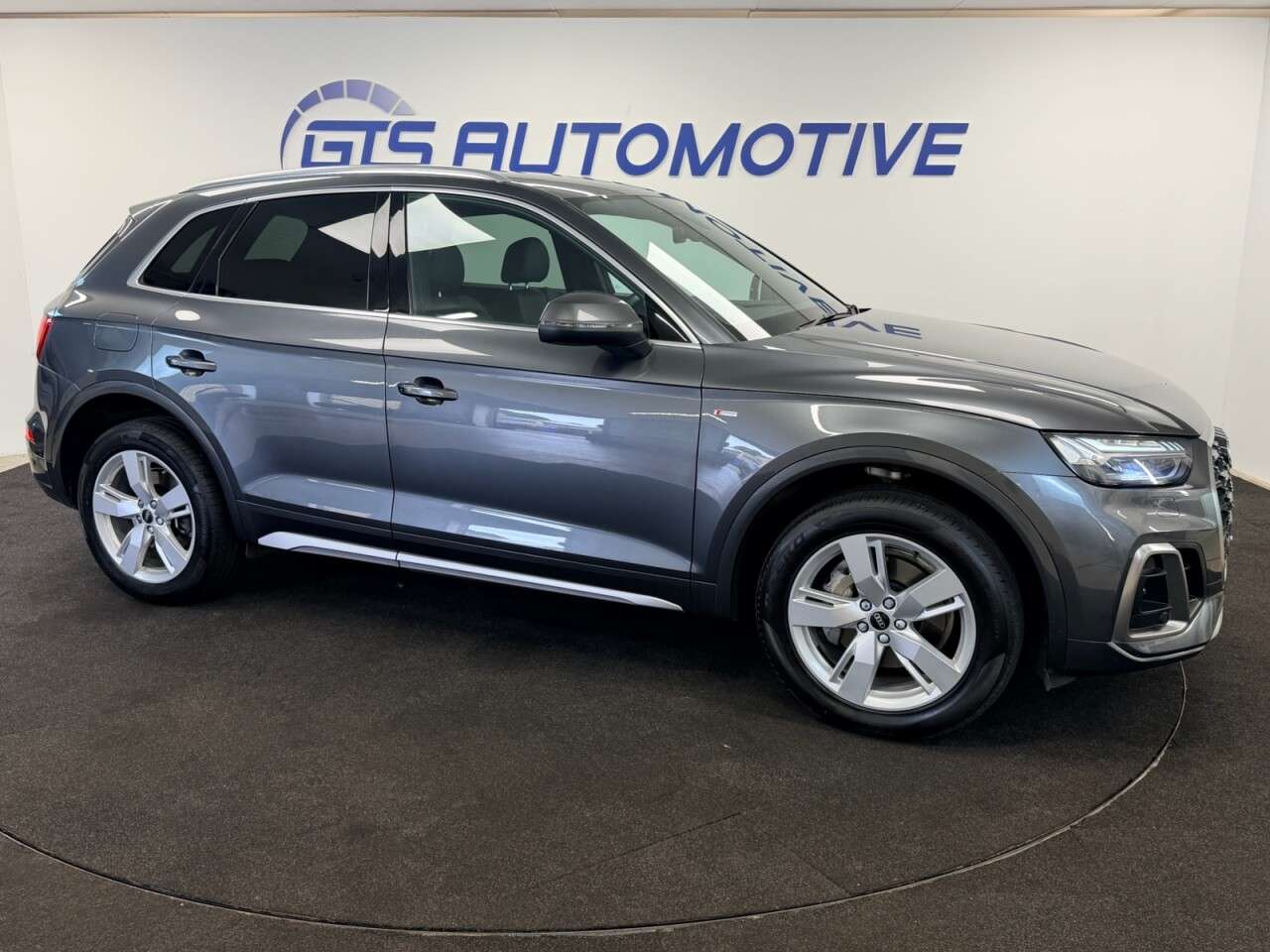 2021 AUDI Q5 2021 AUDI Q5