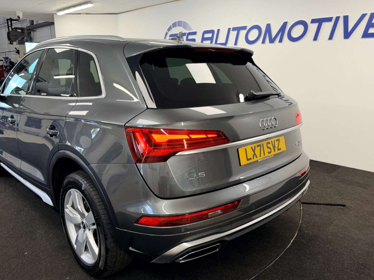 2021 AUDI Q5 2021 AUDI Q5