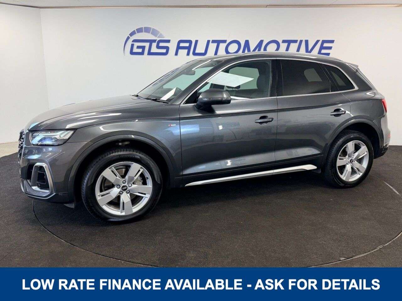 A 2021 AUDI Q5 2.0 TFSI 45 S-LINE S-TRONIC AUTO QUATTRO 265 BHP + SAT NAV + CAMERA SIX MON A 2021 AUDI Q5 2.0 TFSI 45 S-LINE S-TRONIC AUTO QUATTRO 265 BHP + SAT NAV + CAMERA SIX MON