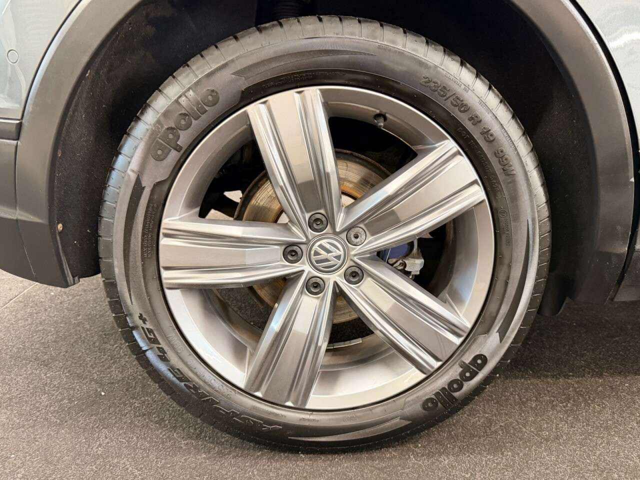 2019 VOLKSWAGEN TIGUAN 2019 VOLKSWAGEN TIGUAN