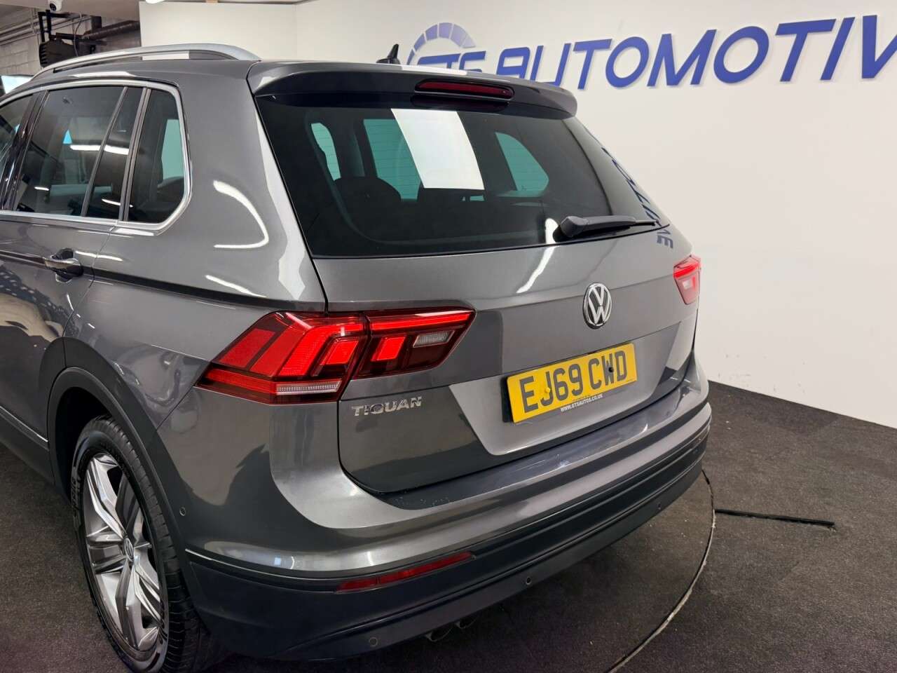 2019 VOLKSWAGEN TIGUAN 2019 VOLKSWAGEN TIGUAN