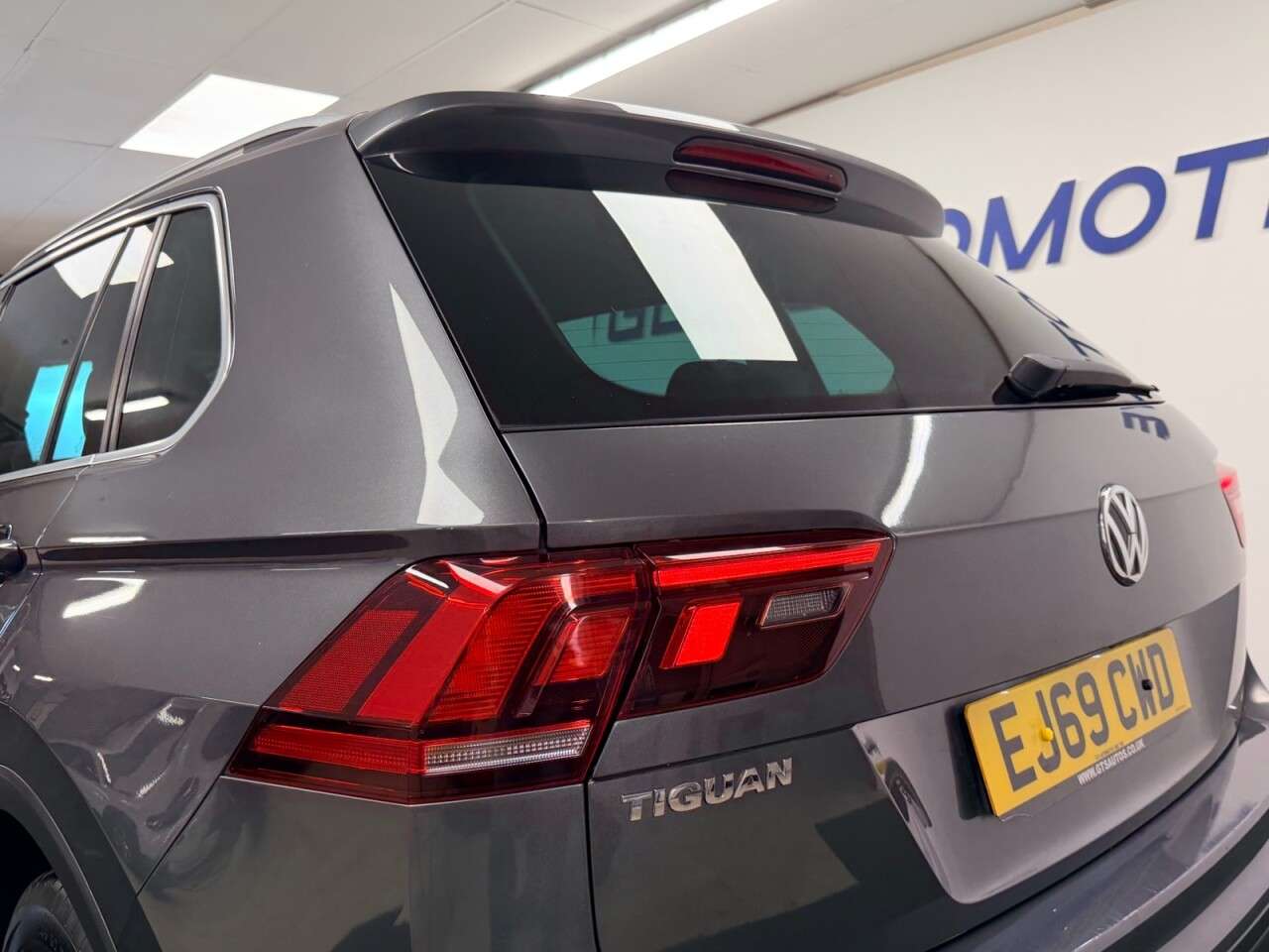 2019 VOLKSWAGEN TIGUAN 2019 VOLKSWAGEN TIGUAN