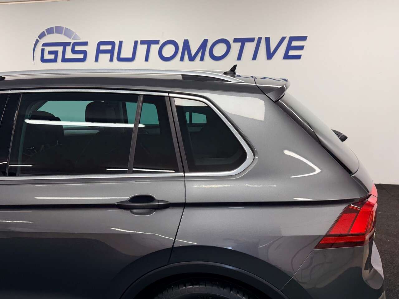 2019 VOLKSWAGEN TIGUAN 2019 VOLKSWAGEN TIGUAN