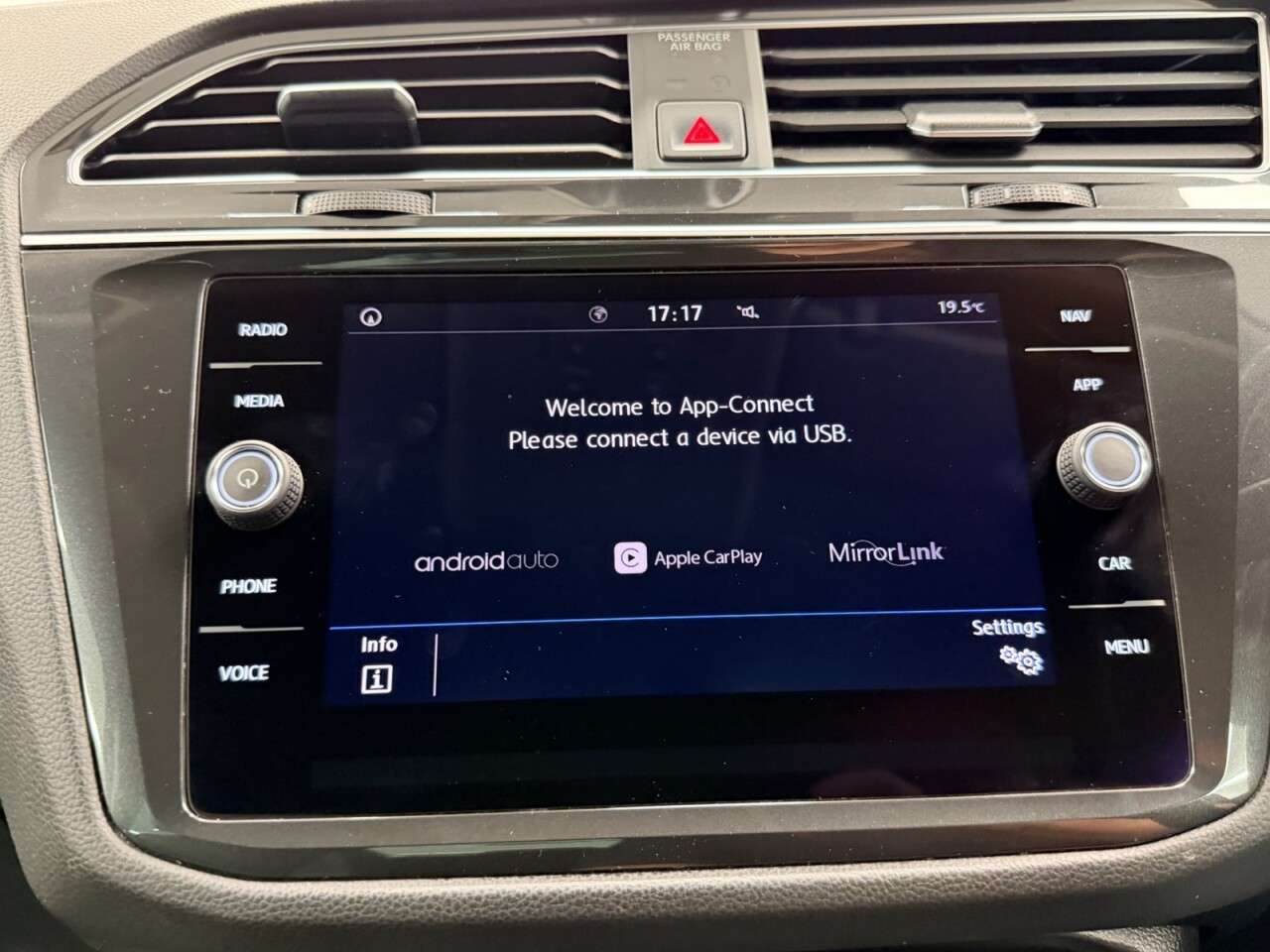 2019 VOLKSWAGEN TIGUAN 2019 VOLKSWAGEN TIGUAN