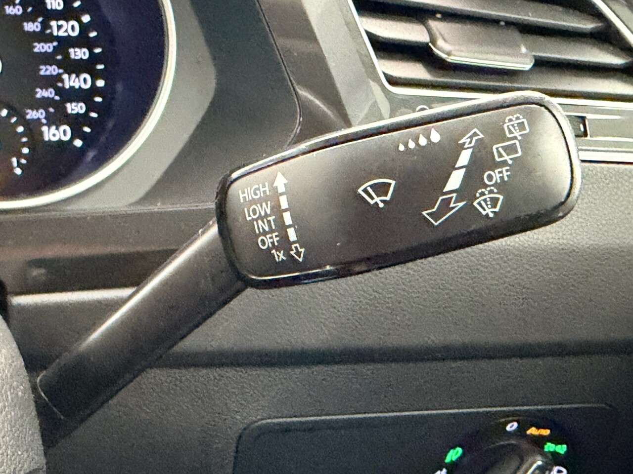 2019 VOLKSWAGEN TIGUAN 2019 VOLKSWAGEN TIGUAN