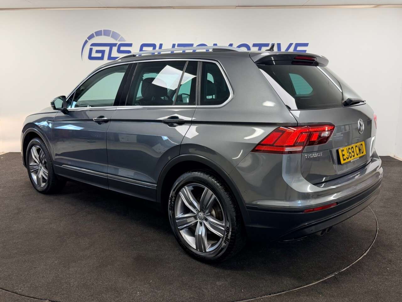 2019 VOLKSWAGEN TIGUAN 2019 VOLKSWAGEN TIGUAN