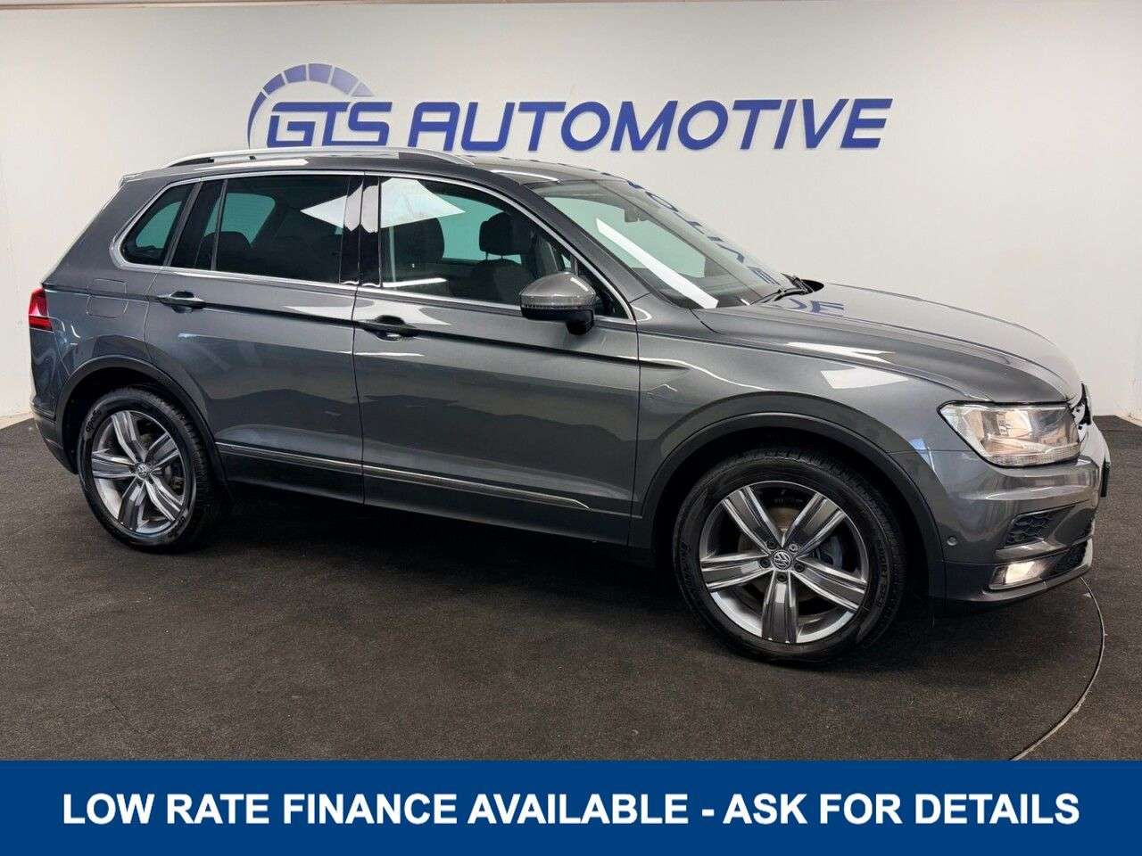 A 2019 VOLKSWAGEN TIGUAN 1.5 TSI EVO MATCH DSG AUTO 150 BHP + SAT NAV + REAR CAMERA SIX MONTH WARRAN A 2019 VOLKSWAGEN TIGUAN 1.5 TSI EVO MATCH DSG AUTO 150 BHP + SAT NAV + REAR CAMERA SIX MONTH WARRAN