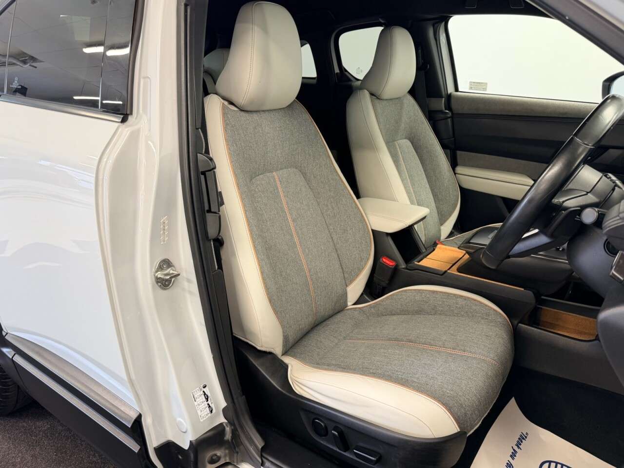 A 2021 MAZDA MX-30 35.5kWh FIRST EDITION ELECTRIC AUTO 145 BHP + SAT NAV + REAR CAMERA SIX MON A 2021 MAZDA MX-30 35.5kWh FIRST EDITION ELECTRIC AUTO 145 BHP + SAT NAV + REAR CAMERA SIX MON