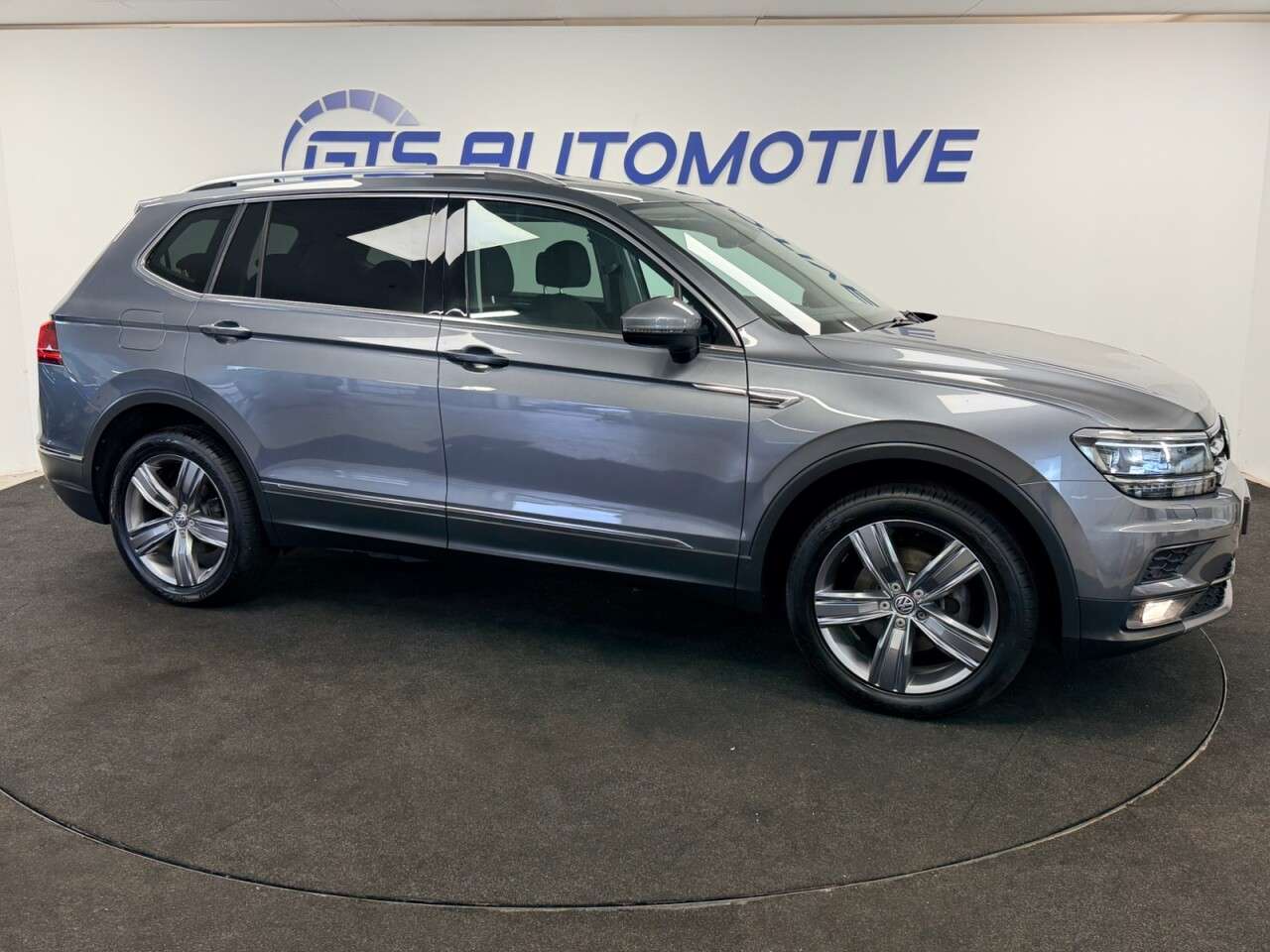 A 2021 VOLKSWAGEN TIGUAN ALLSPACE 2.0 TDI SEL DSG AUTO 150 BHP + SAT NAV + 7 SEATS + GLASS SUNROOF SIX MONTH A 2021 VOLKSWAGEN TIGUAN ALLSPACE 2.0 TDI SEL DSG AUTO 150 BHP + SAT NAV + 7 SEATS + GLASS SUNROOF SIX MONTH