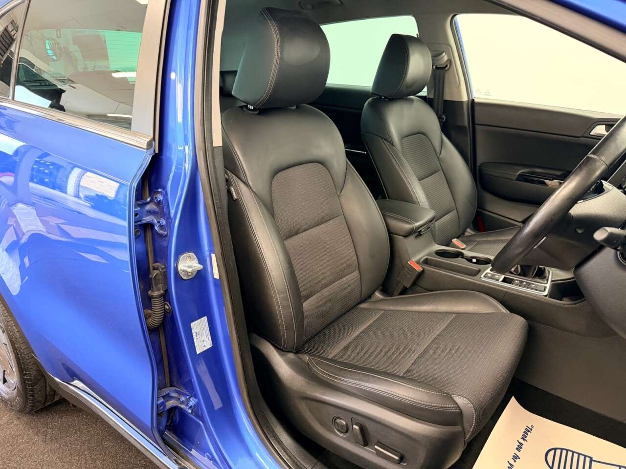 A 2018 KIA SPORTAGE 1.6 GDi EDITION 25 130 BHP + SAT NAV + ELECTRIC HEATED SEATS SIX MONTH WARR A 2018 KIA SPORTAGE 1.6 GDi EDITION 25 130 BHP + SAT NAV + ELECTRIC HEATED SEATS SIX MONTH WARR
