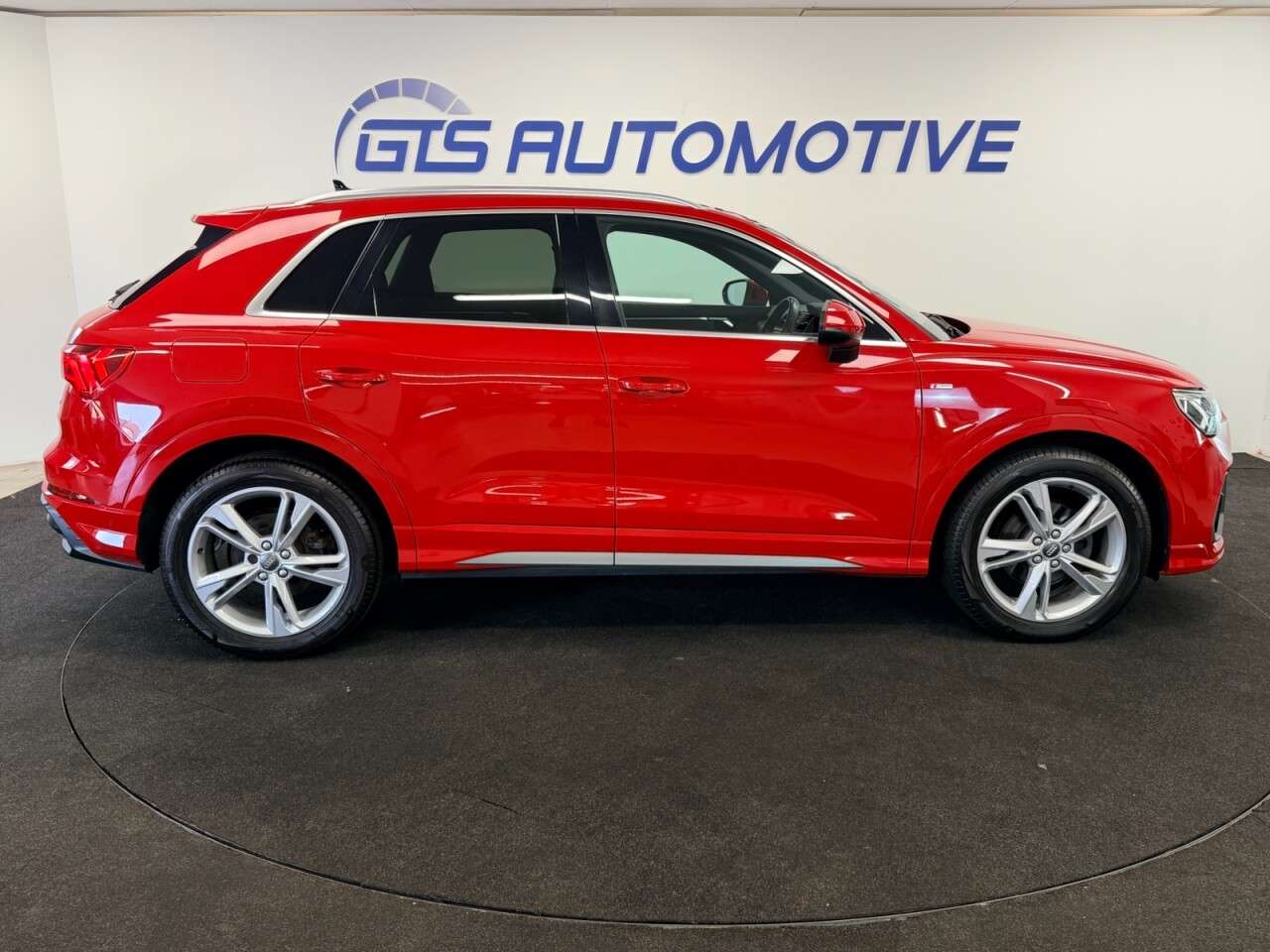 2020 AUDI Q3 2020 AUDI Q3