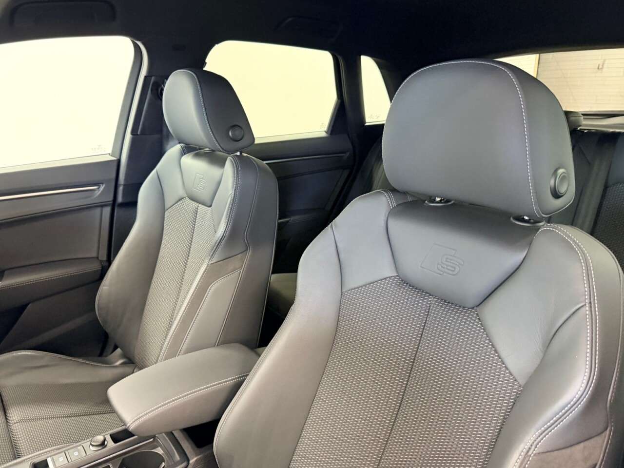 2020 AUDI Q3 2020 AUDI Q3