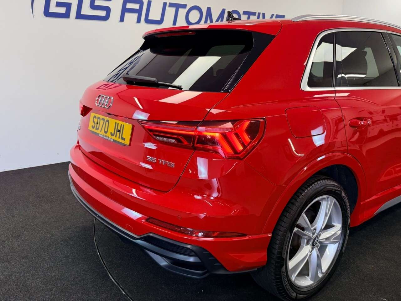 2020 AUDI Q3 2020 AUDI Q3