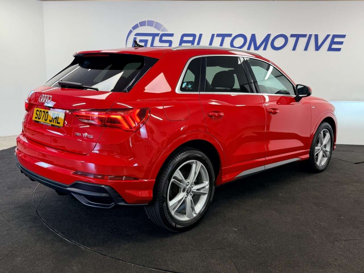 2020 AUDI Q3 2020 AUDI Q3