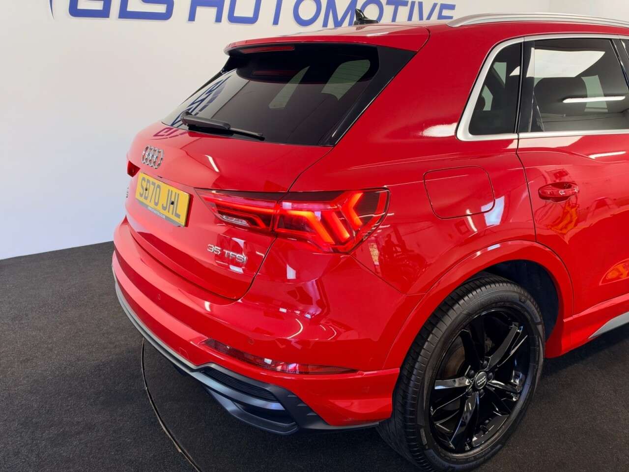 2020 AUDI Q3 2020 AUDI Q3