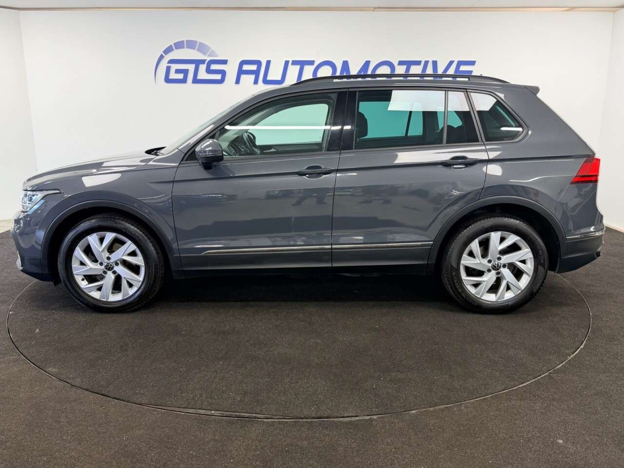 2023 VOLKSWAGEN TIGUAN 2023 VOLKSWAGEN TIGUAN