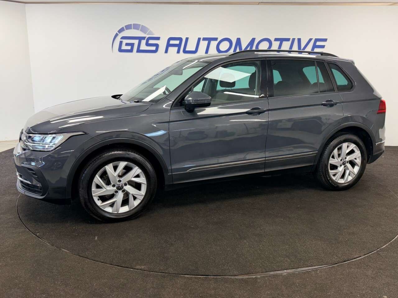 2023 VOLKSWAGEN TIGUAN 2023 VOLKSWAGEN TIGUAN