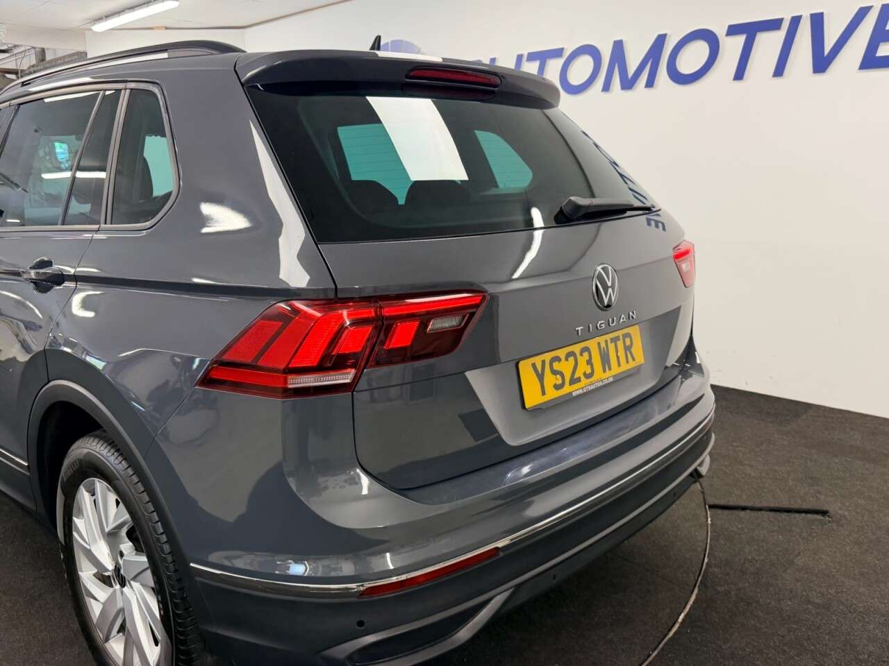 2023 VOLKSWAGEN TIGUAN 2023 VOLKSWAGEN TIGUAN