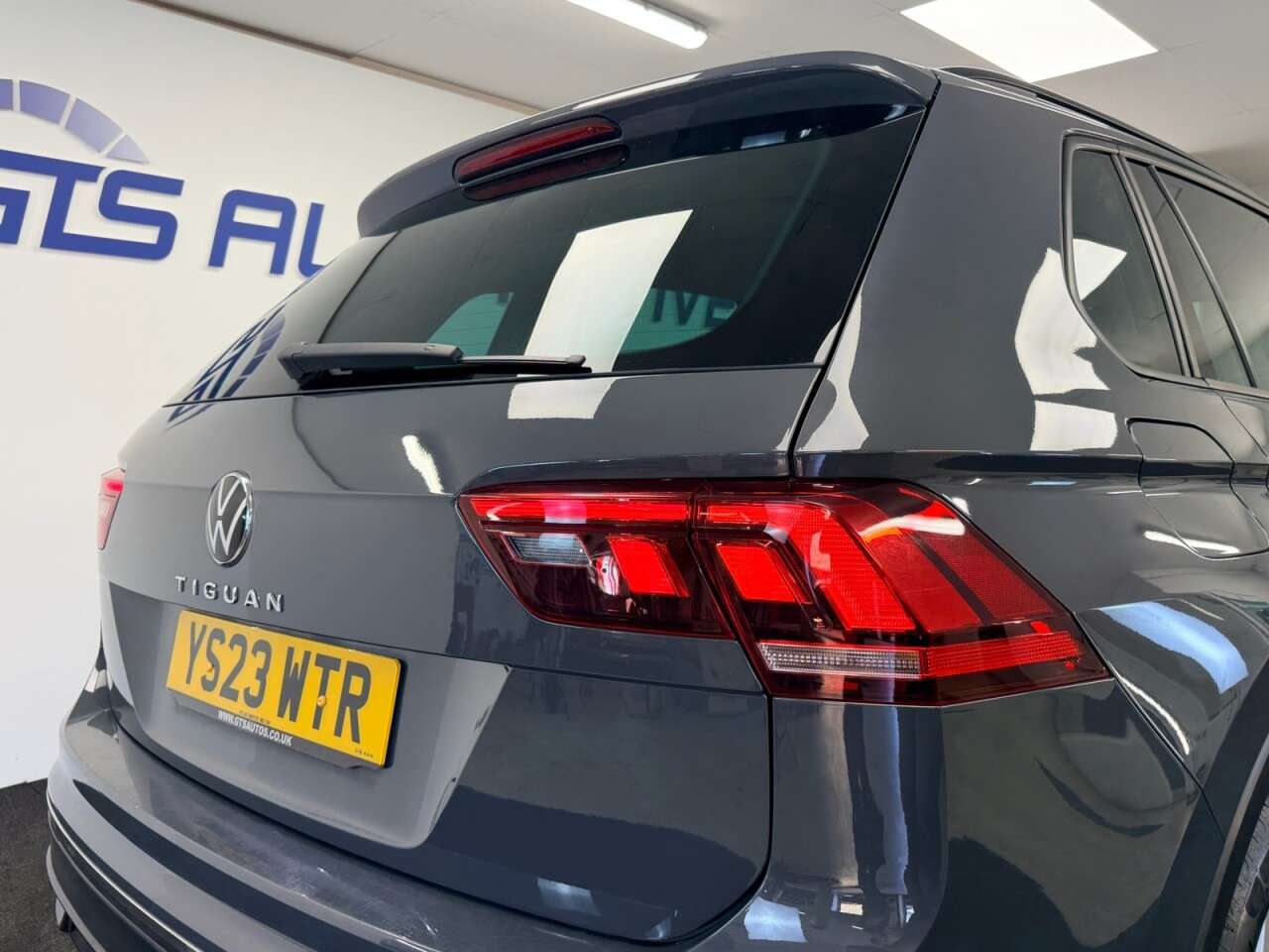 2023 VOLKSWAGEN TIGUAN 2023 VOLKSWAGEN TIGUAN