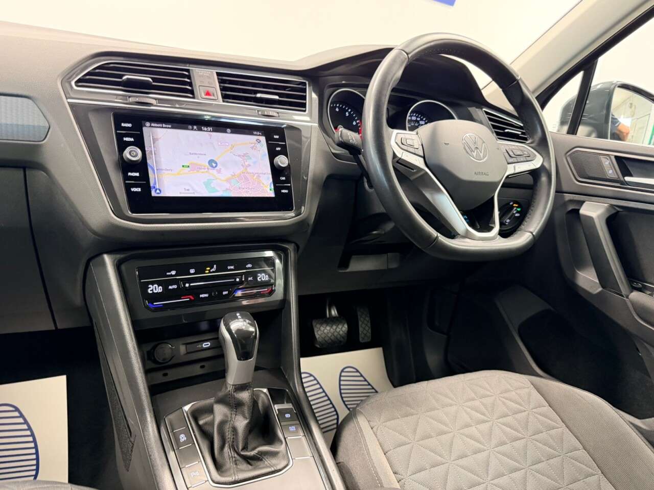2023 VOLKSWAGEN TIGUAN 2023 VOLKSWAGEN TIGUAN