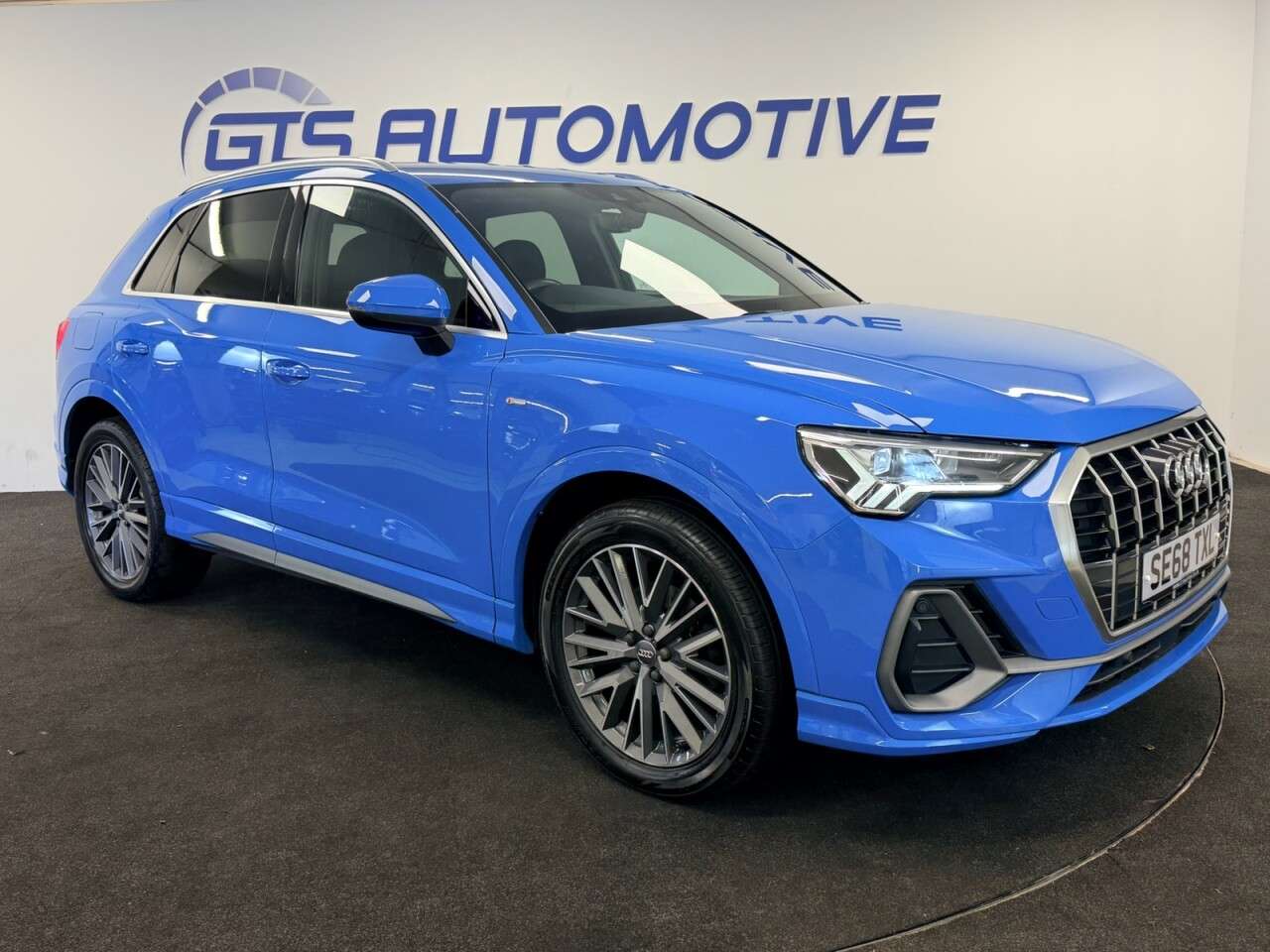 2019 AUDI Q3 2019 AUDI Q3