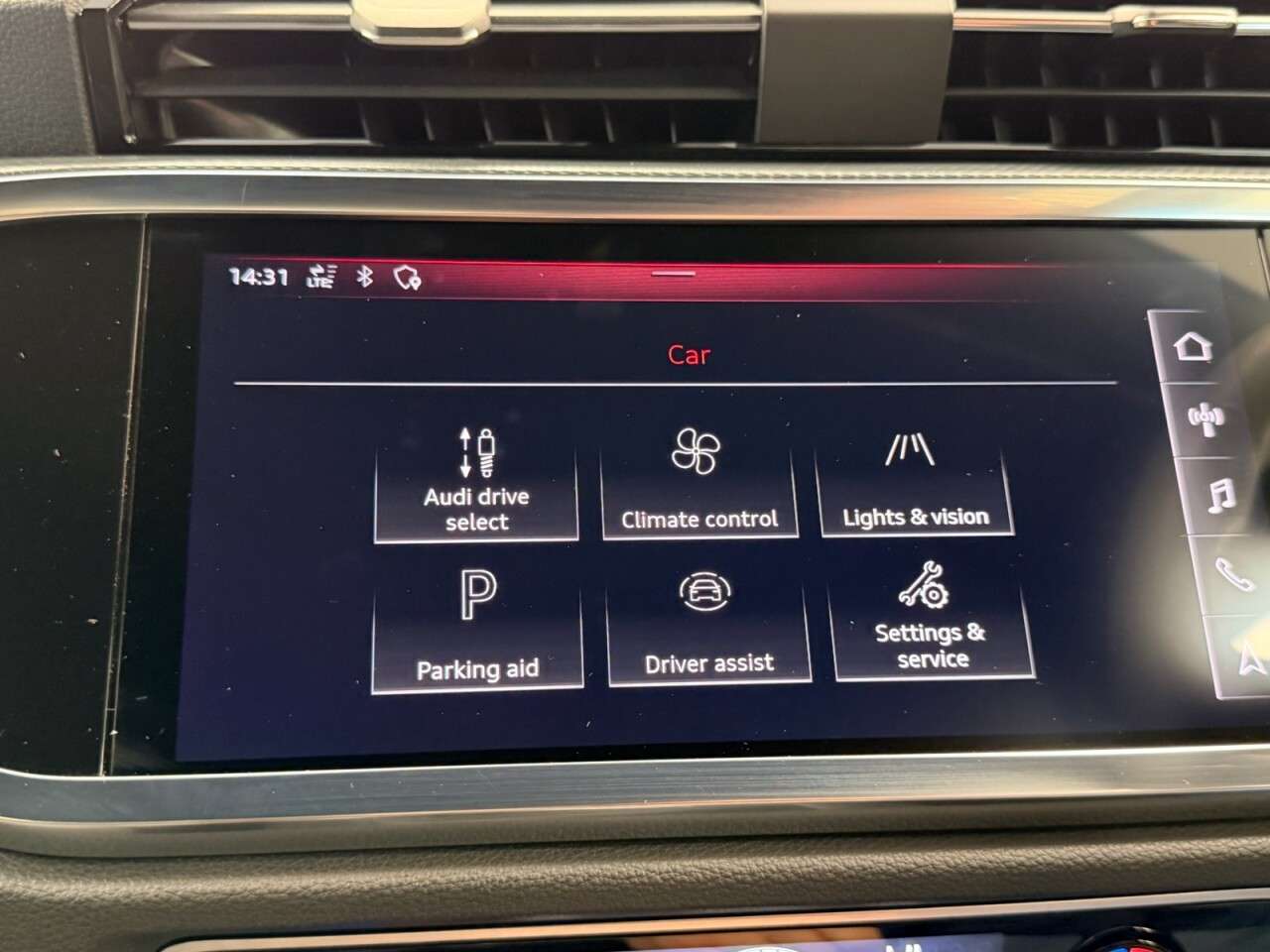 2019 AUDI Q3 2019 AUDI Q3