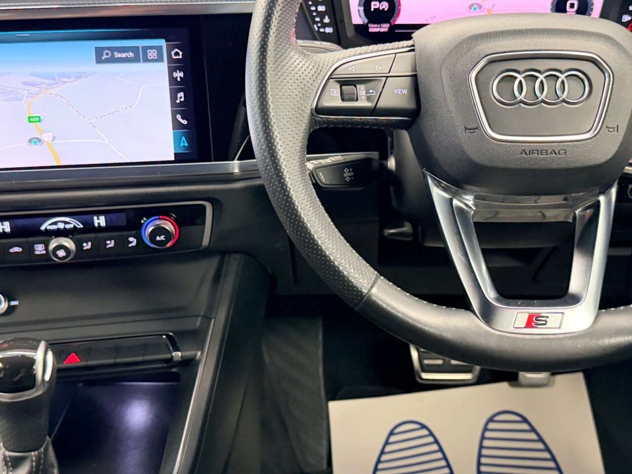 2019 AUDI Q3 2019 AUDI Q3