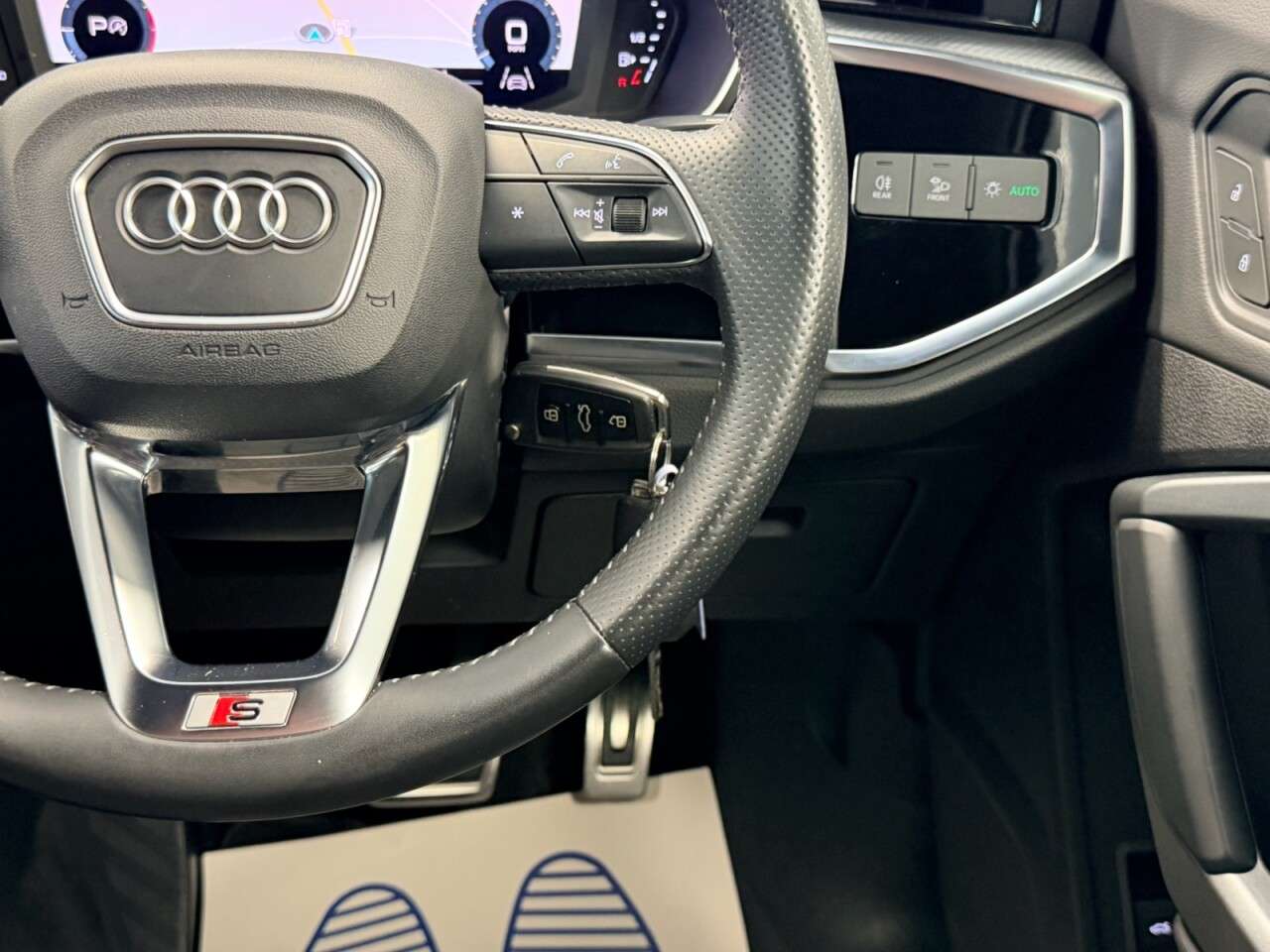 2019 AUDI Q3 2019 AUDI Q3