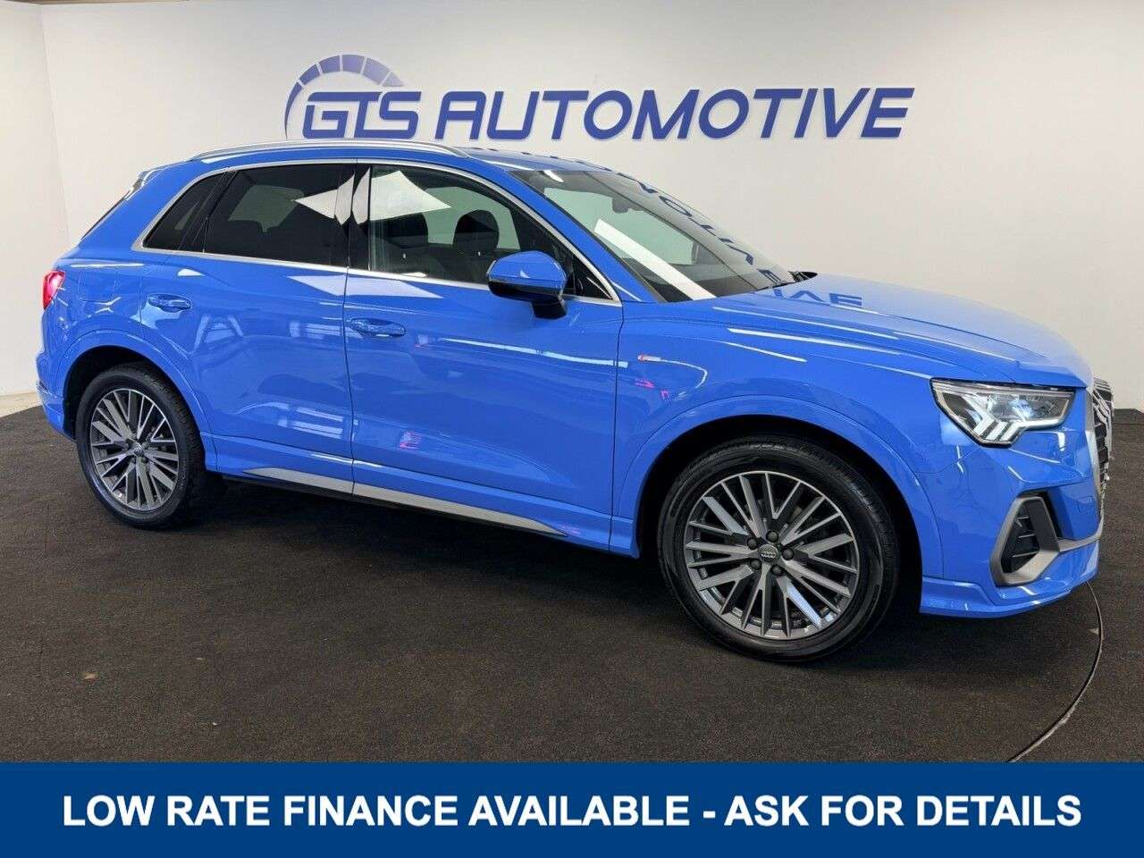 A 2019 AUDI Q3 1.5 TFSI CoD 35 S-LINE S-TRONIC AUTO 150 BHP + SAT NAV + 19in ALLOYS SIX MO A 2019 AUDI Q3 1.5 TFSI CoD 35 S-LINE S-TRONIC AUTO 150 BHP + SAT NAV + 19in ALLOYS SIX MO