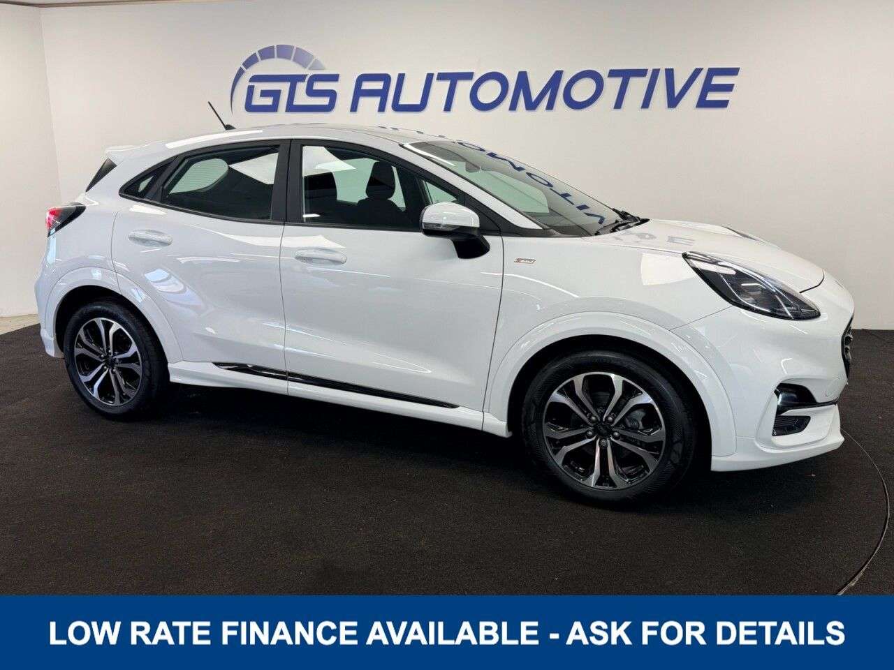 A 2023 FORD PUMA 1.0 TURBO ECOBOOST MHEV HYBRID ST-LINE 125 BHP + SAT NAV + PARKING SENSORS A 2023 FORD PUMA 1.0 TURBO ECOBOOST MHEV HYBRID ST-LINE 125 BHP + SAT NAV + PARKING SENSORS