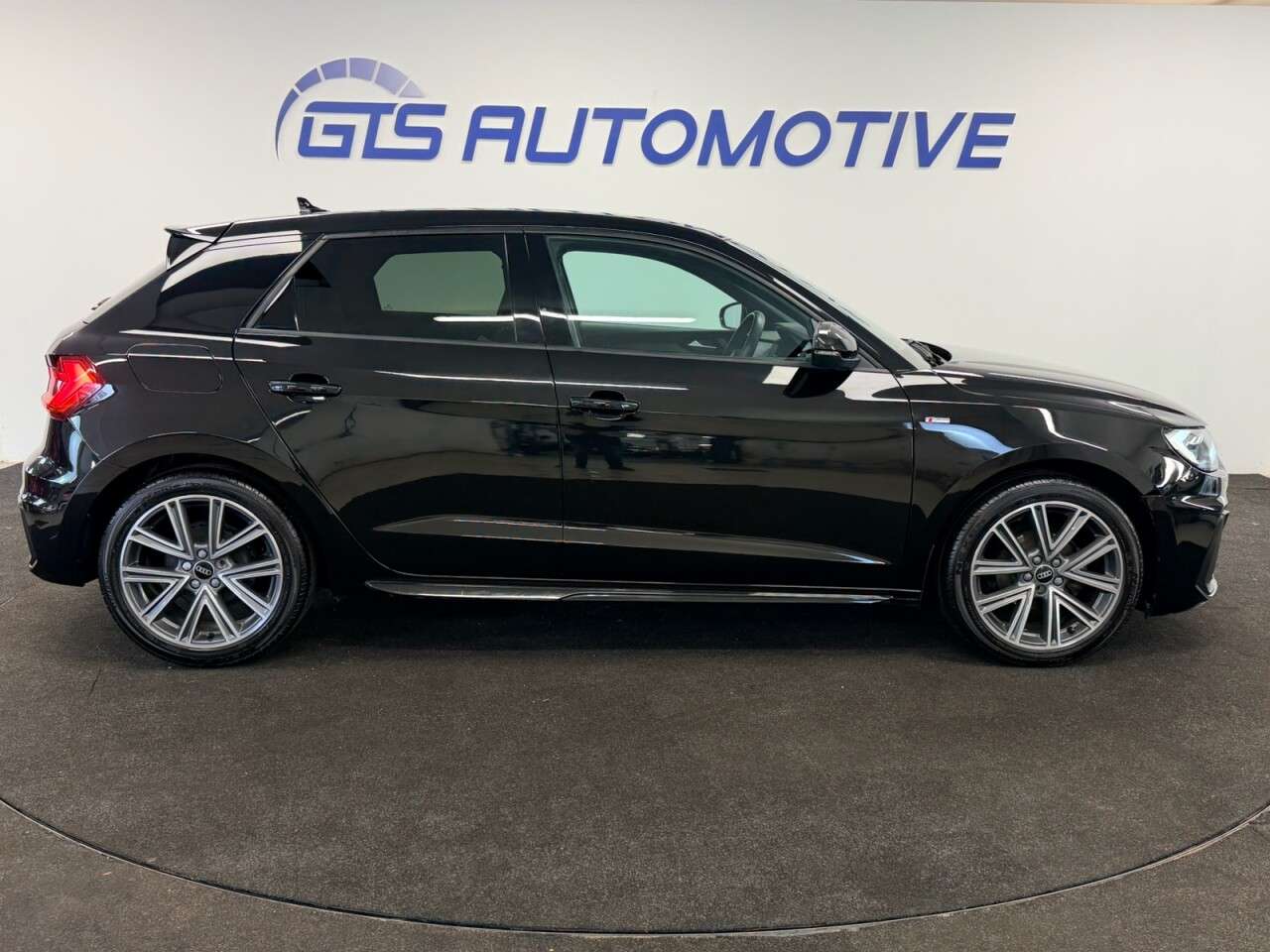 2024 AUDI A1 2024 AUDI A1