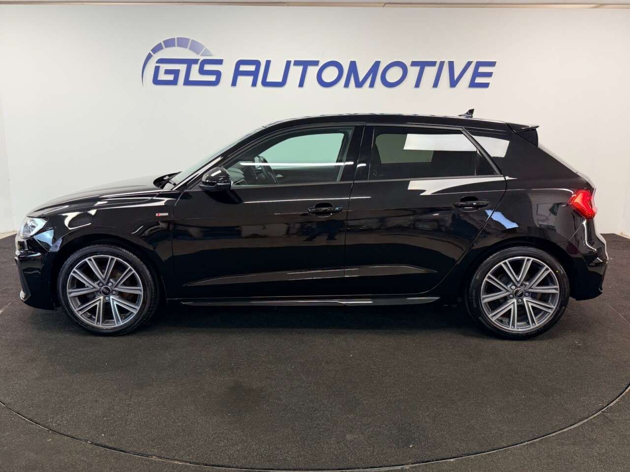 2024 AUDI A1 2024 AUDI A1