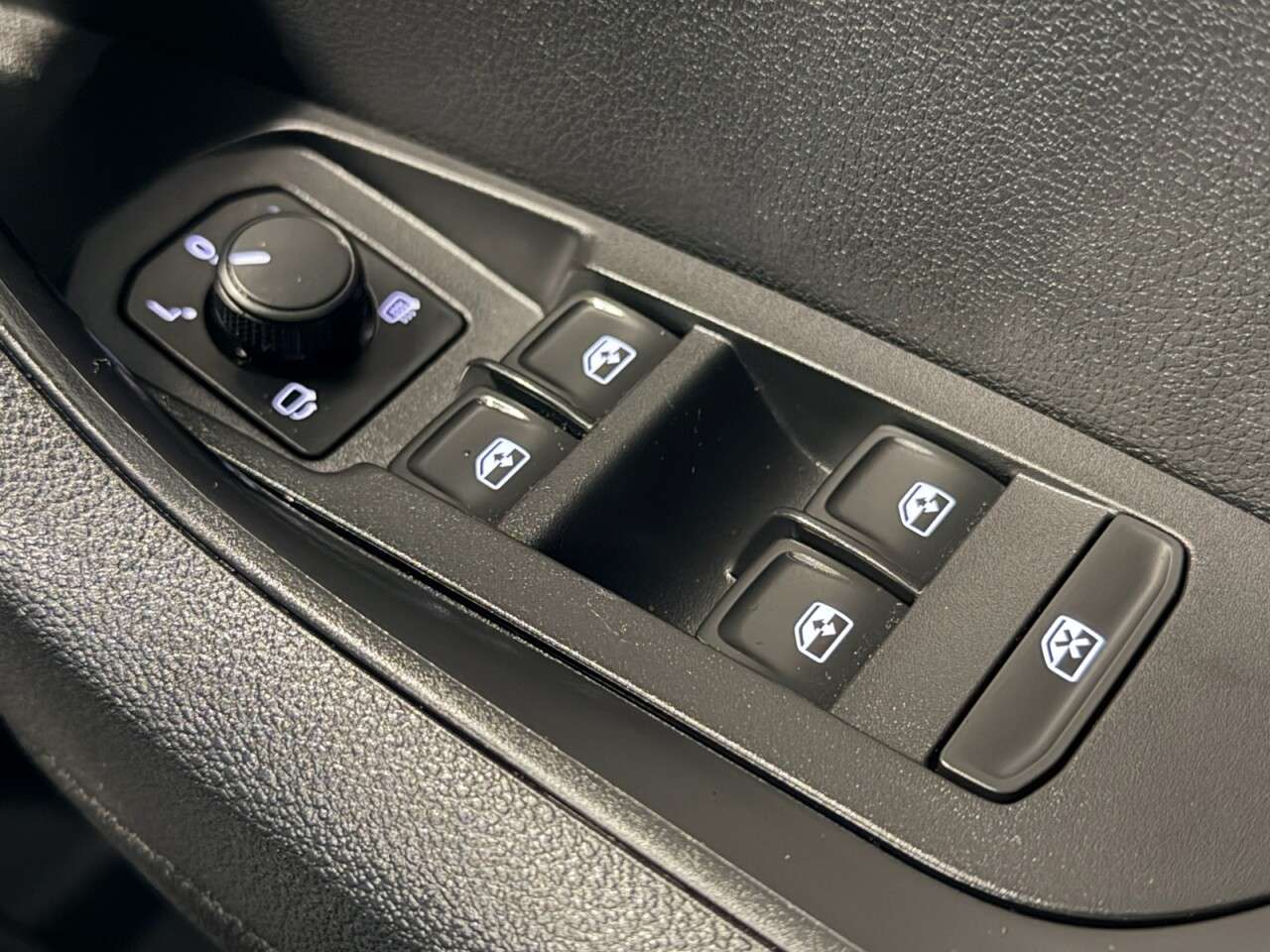 2022 SKODA KAROQ 2022 SKODA KAROQ