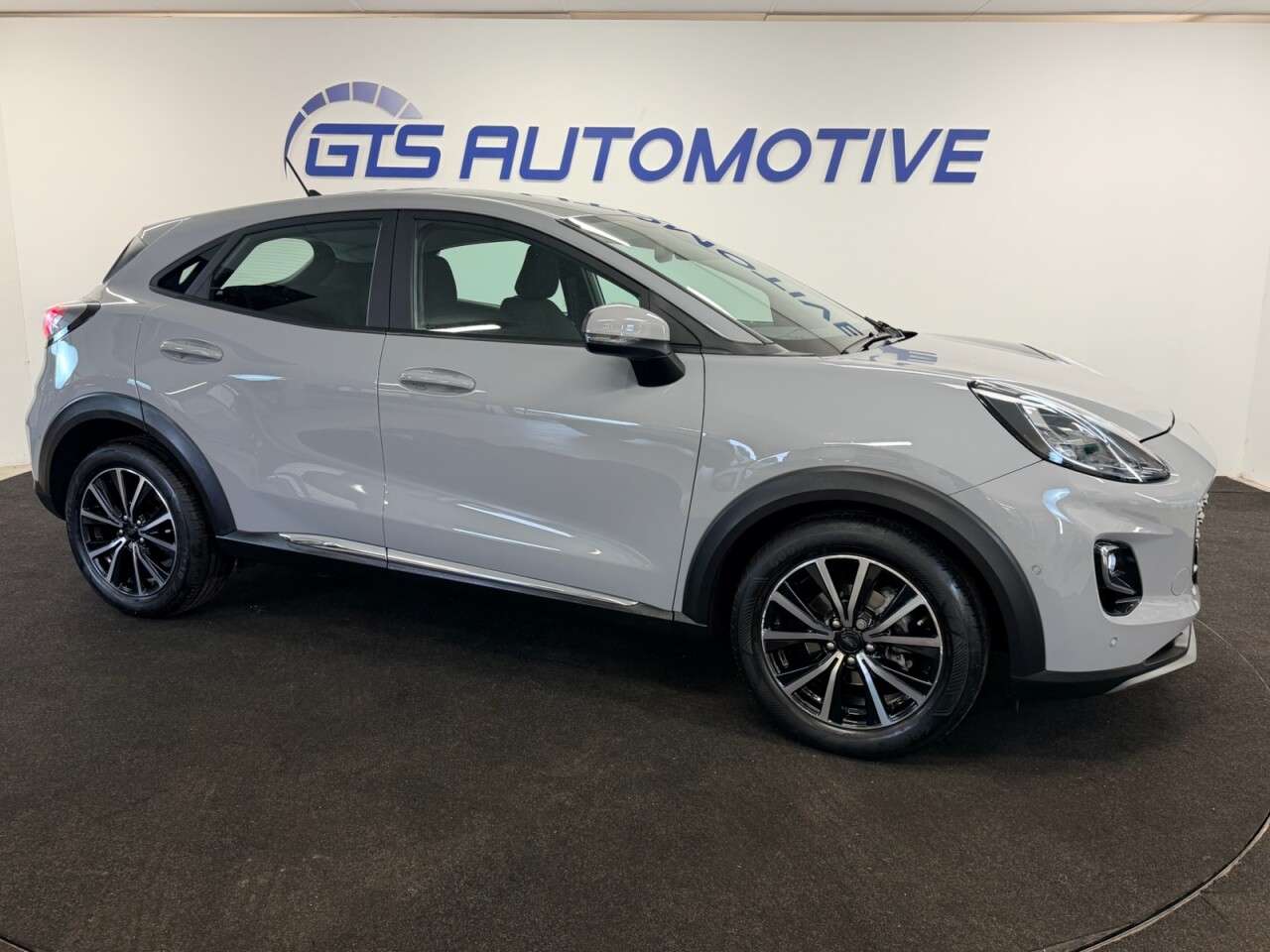 A 2023 FORD PUMA 1.0 TURBO ECOBOOST MHEV TITANIUM 155 BHP + SAT NAV + REAR CAMERA + HEATED S A 2023 FORD PUMA 1.0 TURBO ECOBOOST MHEV TITANIUM 155 BHP + SAT NAV + REAR CAMERA + HEATED S