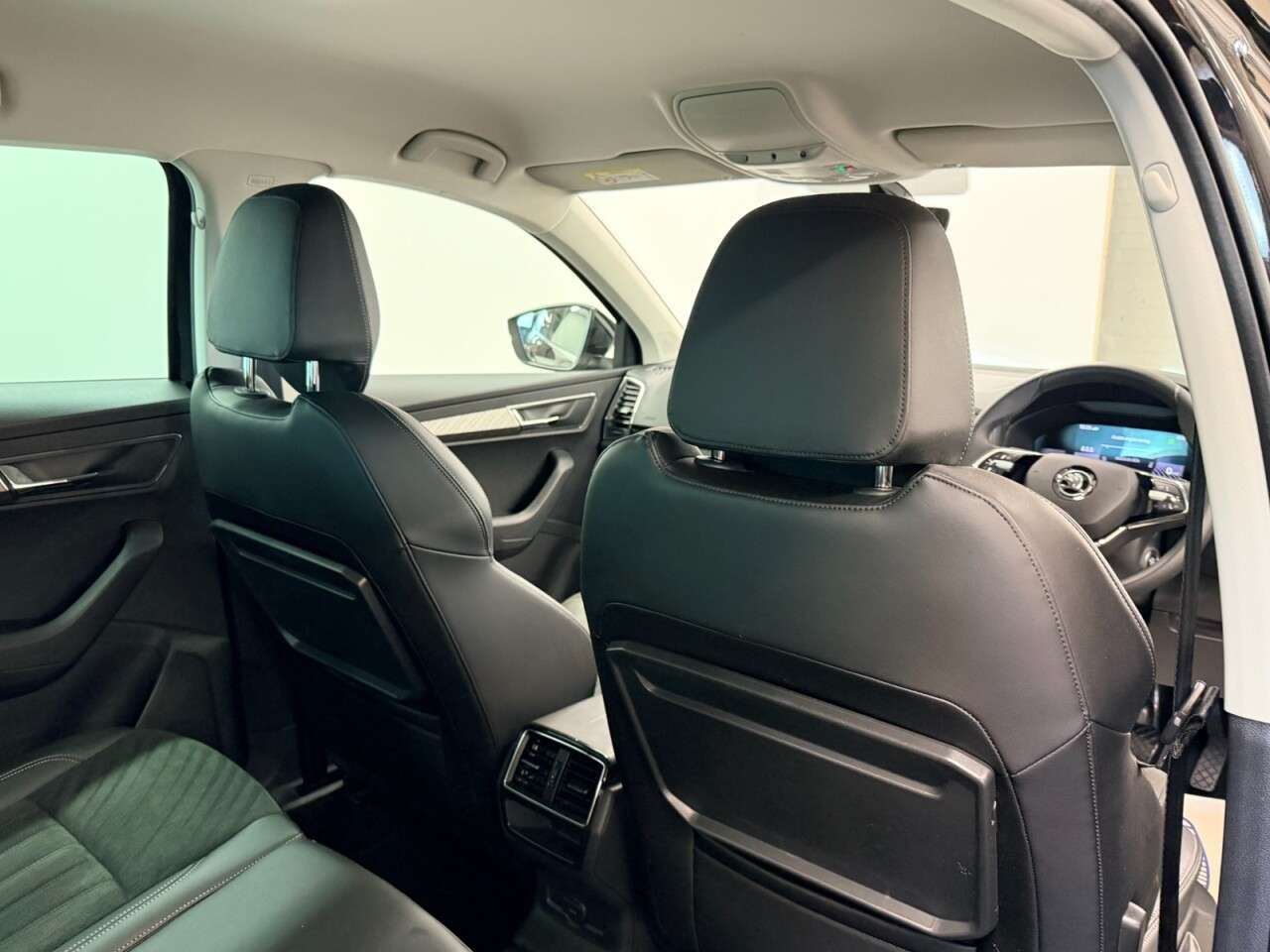 2023 SKODA KAROQ 2023 SKODA KAROQ