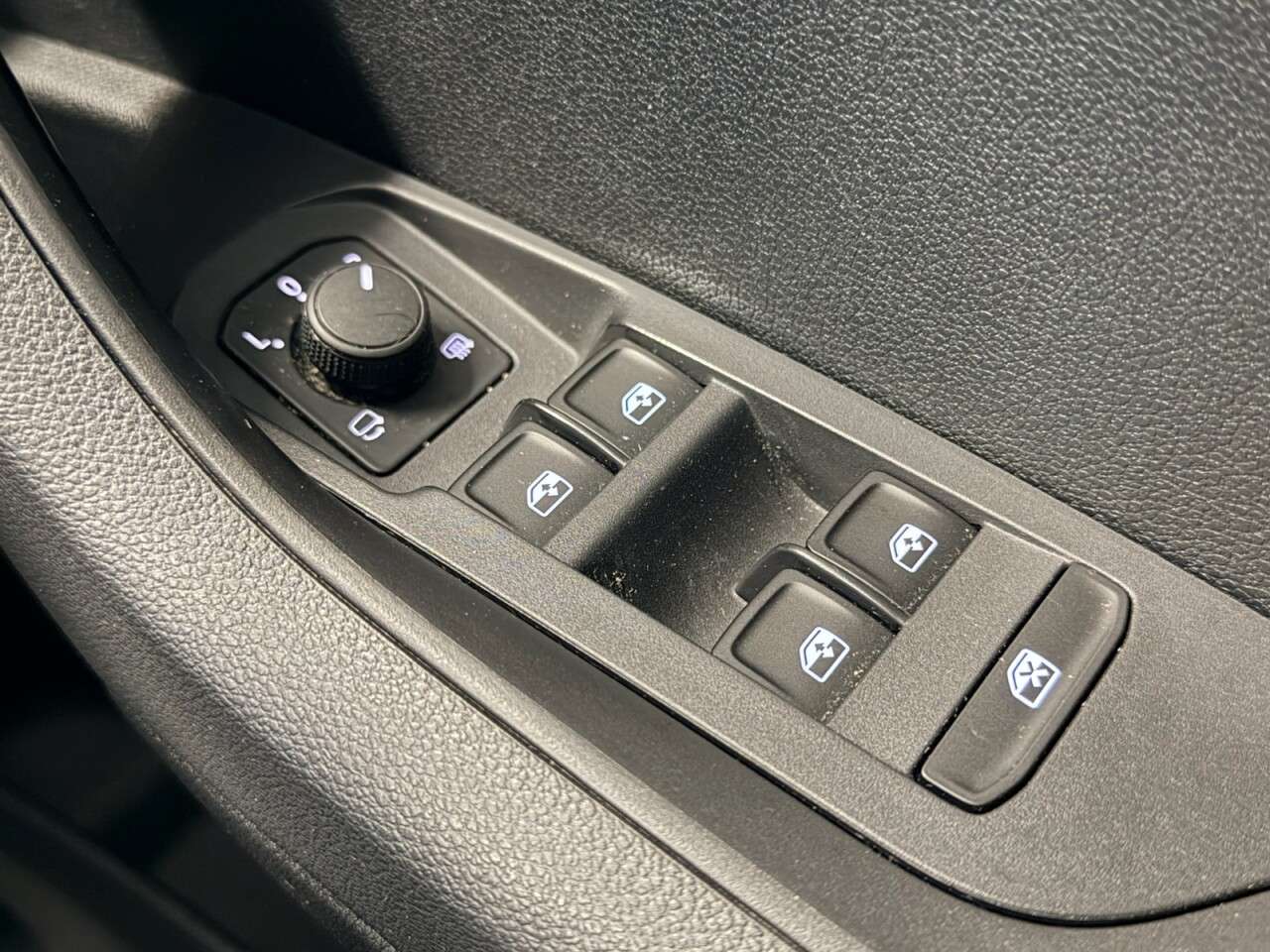 2023 SKODA KAROQ 2023 SKODA KAROQ