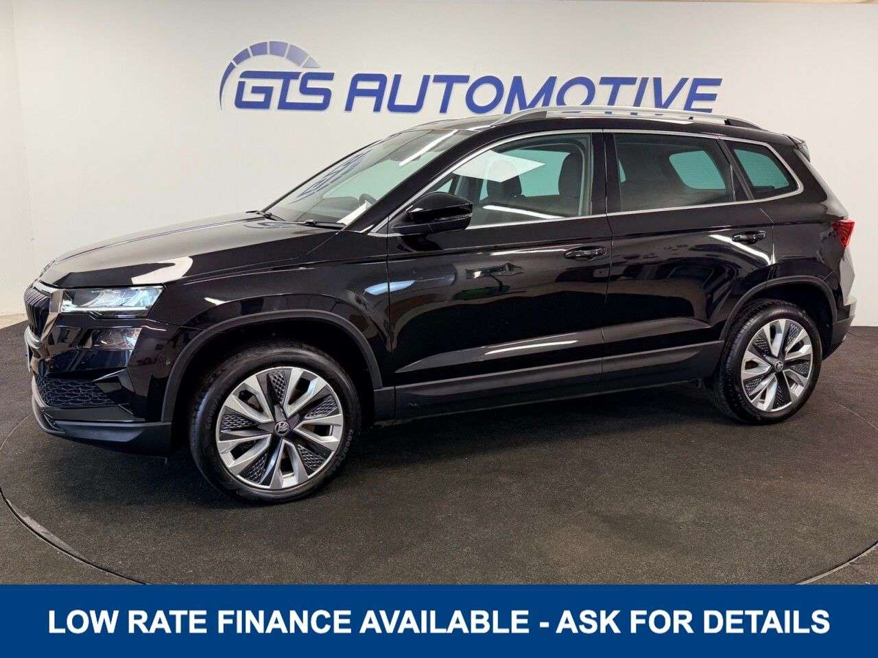 A 2023 SKODA KAROQ 1.5 TSI ACT SE L DSG AUTO 150 BHP + SAT NAV + CAMERA + HEATED SEATS SIX MON A 2023 SKODA KAROQ 1.5 TSI ACT SE L DSG AUTO 150 BHP + SAT NAV + CAMERA + HEATED SEATS SIX MON