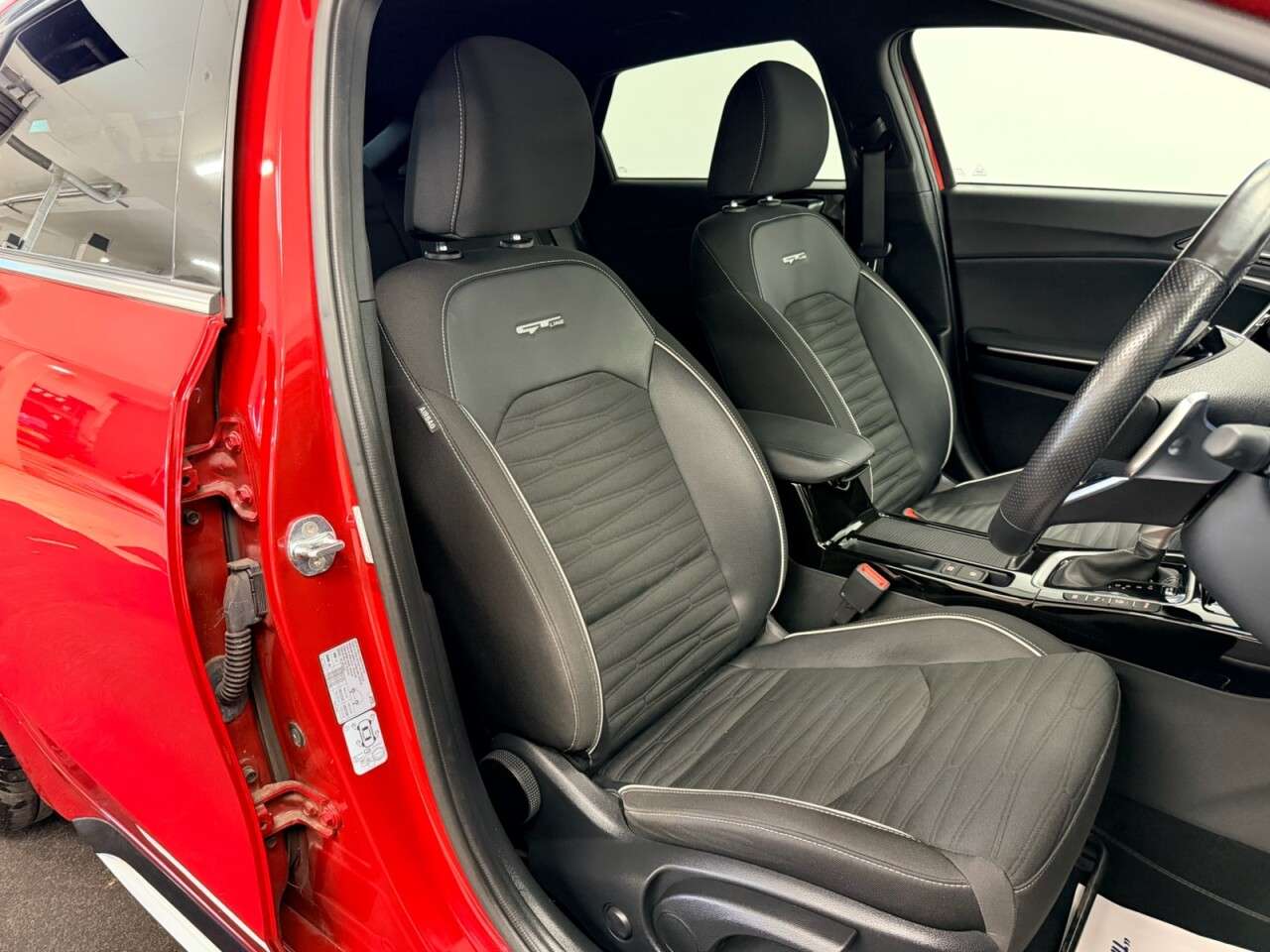 A 2023 KIA PROCEED SHOOTINGBRAKE 1.5 T-GDi GT-LINE DCT AUTO 160 BHP + SAT NAV + REAR CAMERA SI A 2023 KIA PROCEED SHOOTINGBRAKE 1.5 T-GDi GT-LINE DCT AUTO 160 BHP + SAT NAV + REAR CAMERA SI