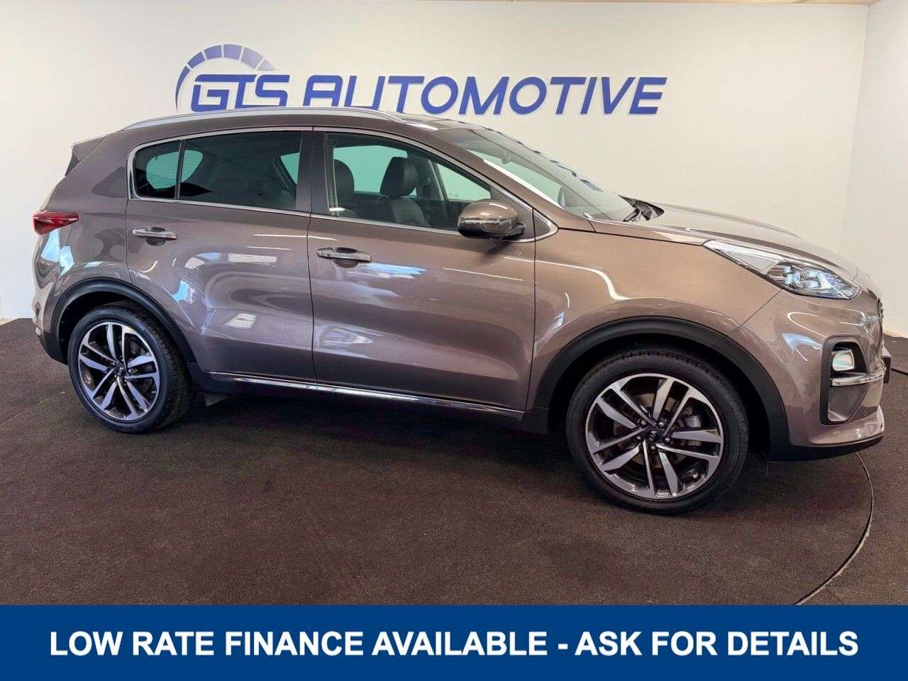 A 2021 KIA SPORTAGE 1.6 GDi 3 130 BHP + SAT NAV + GLASS SUNROOF + HEATED LEATHER SIX MONTH WARR A 2021 KIA SPORTAGE 1.6 GDi 3 130 BHP + SAT NAV + GLASS SUNROOF + HEATED LEATHER SIX MONTH WARR