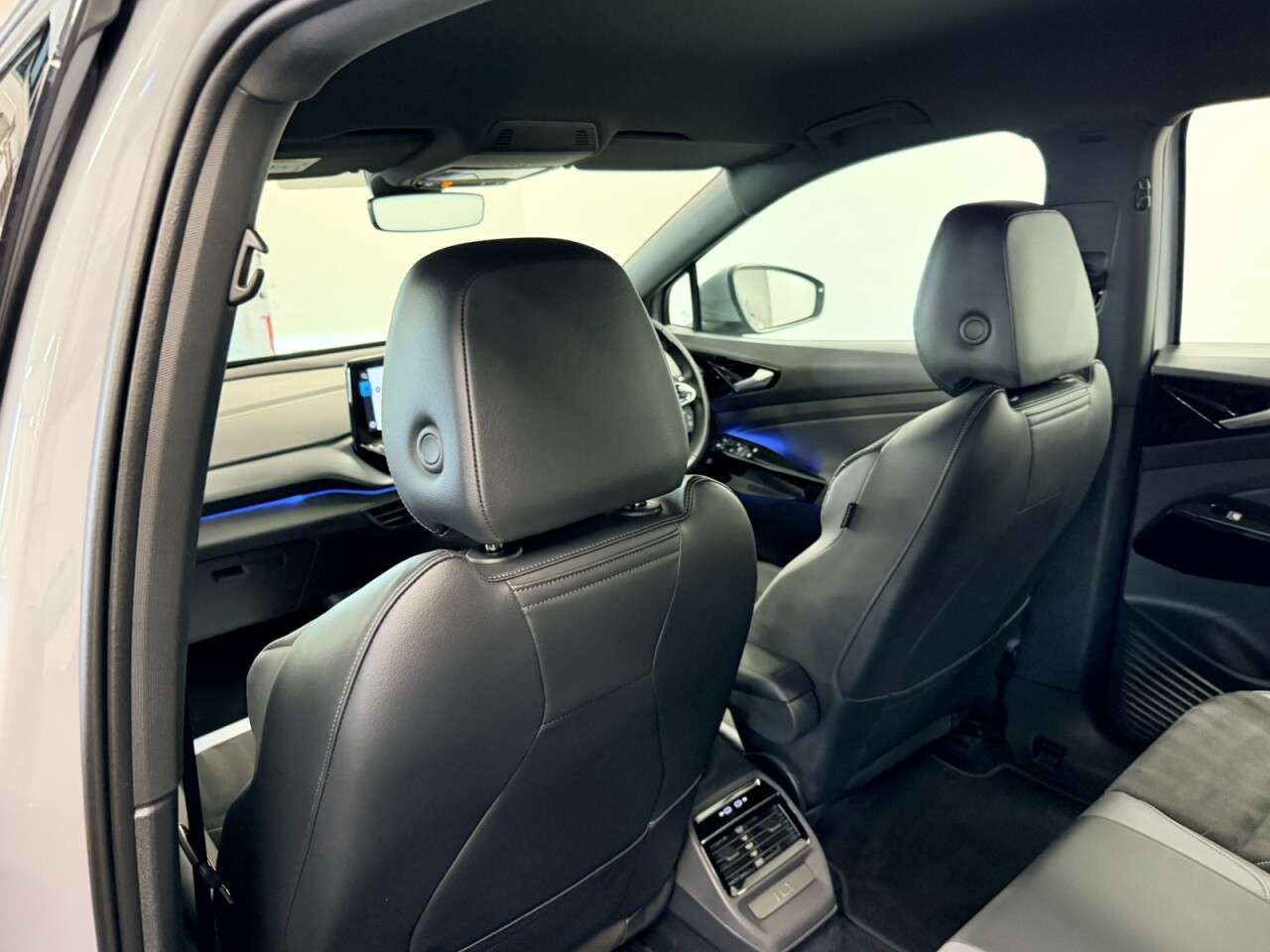 2023 VOLKSWAGEN ID.4 2023 VOLKSWAGEN ID.4