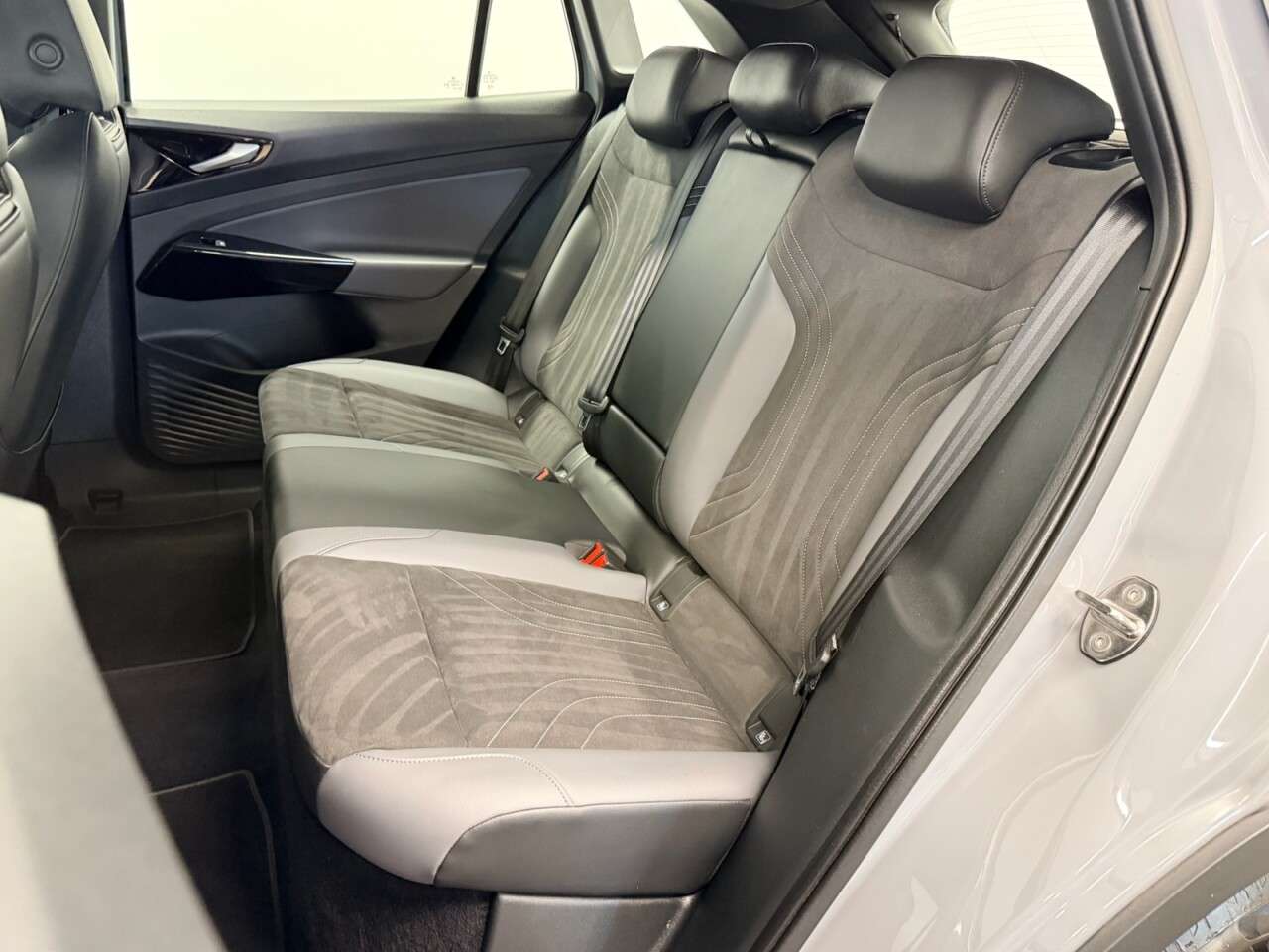 2023 VOLKSWAGEN ID.4 2023 VOLKSWAGEN ID.4